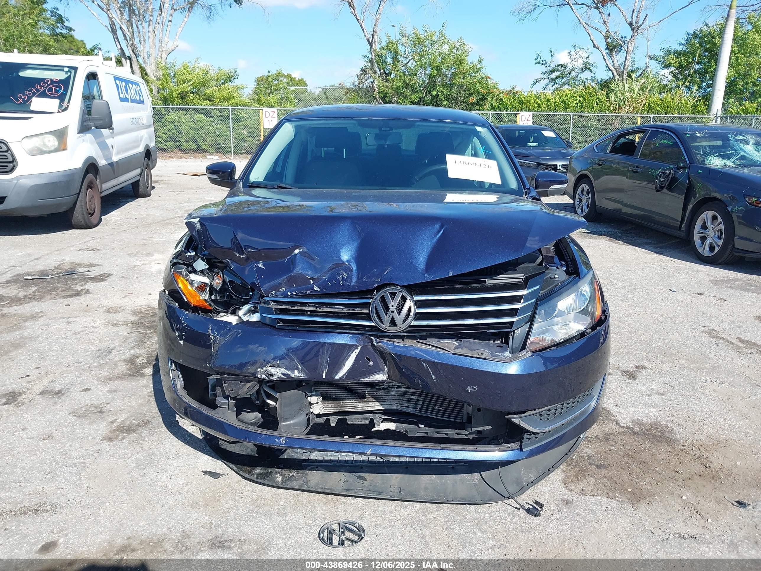 VOLKSWAGEN PASSAT image 6
