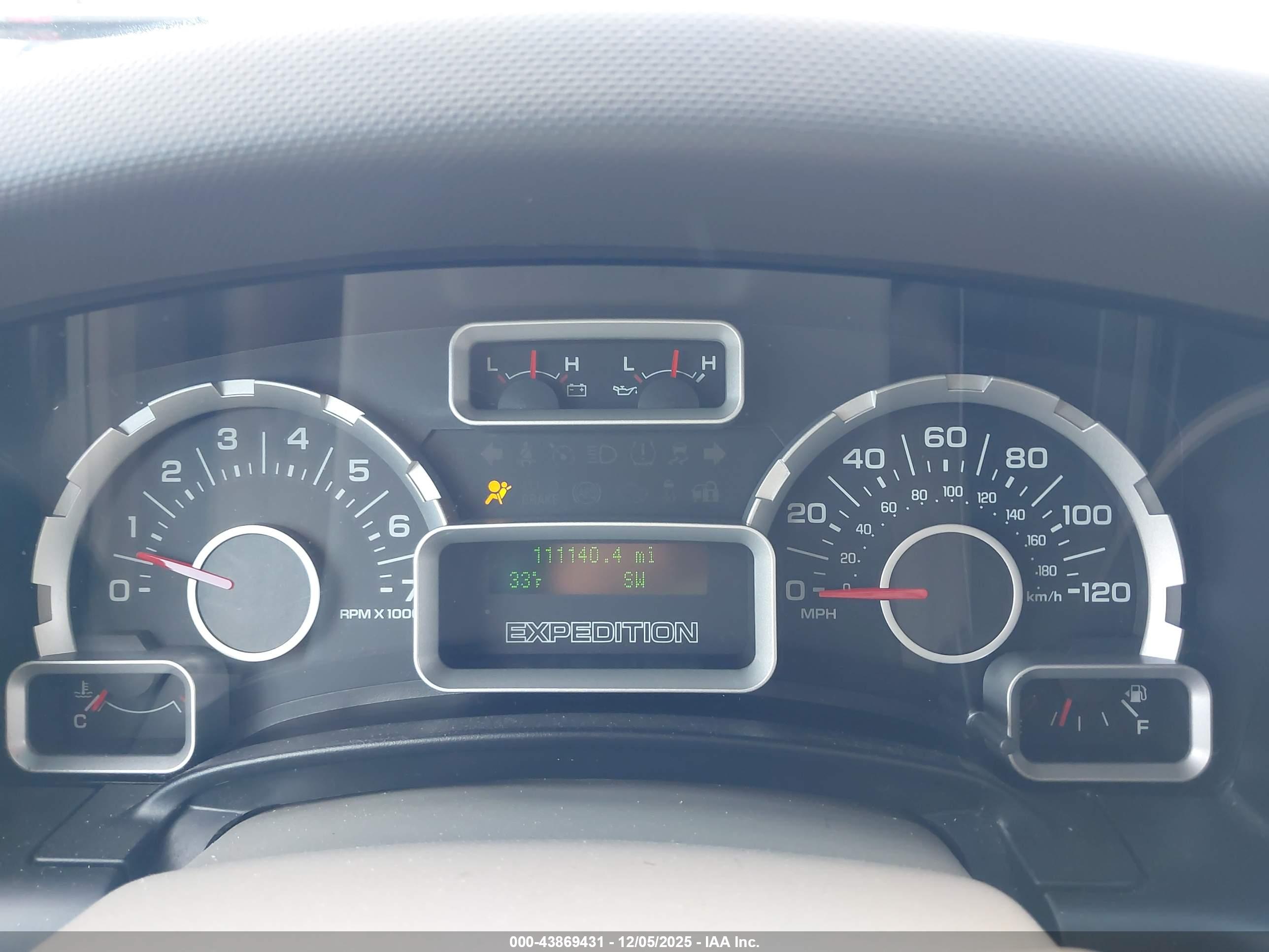 FORD EXPEDITION image 7
