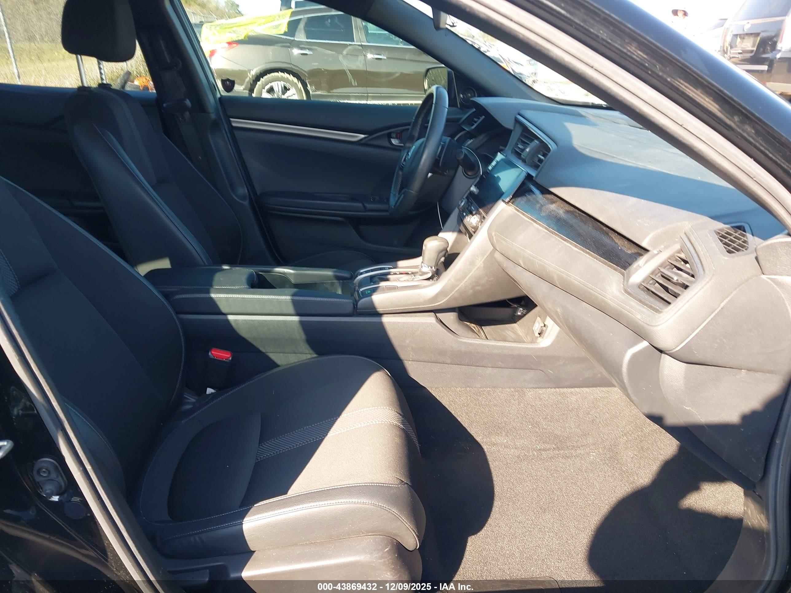 HONDA CIVIC image 5