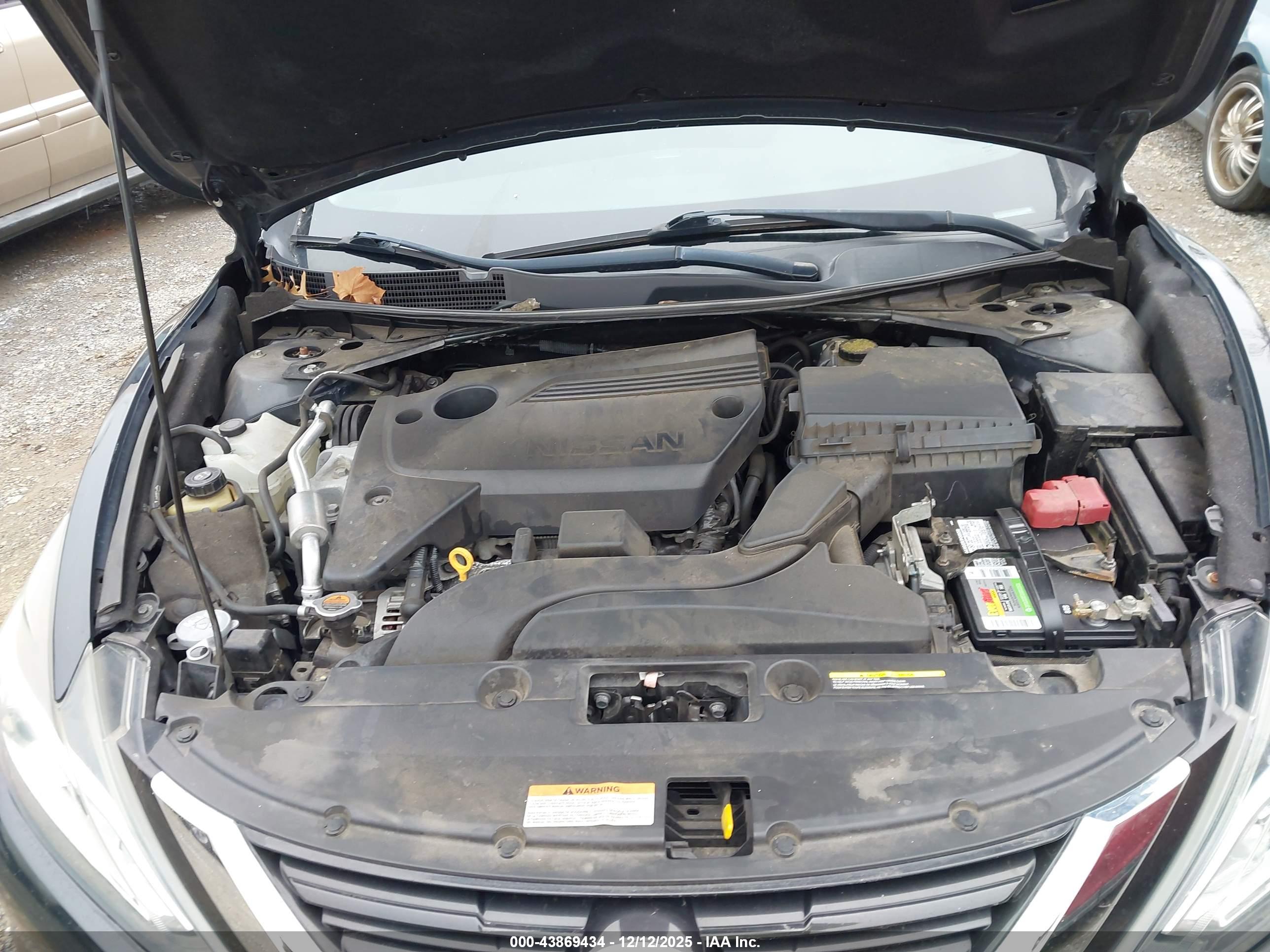 NISSAN ALTIMA image 10