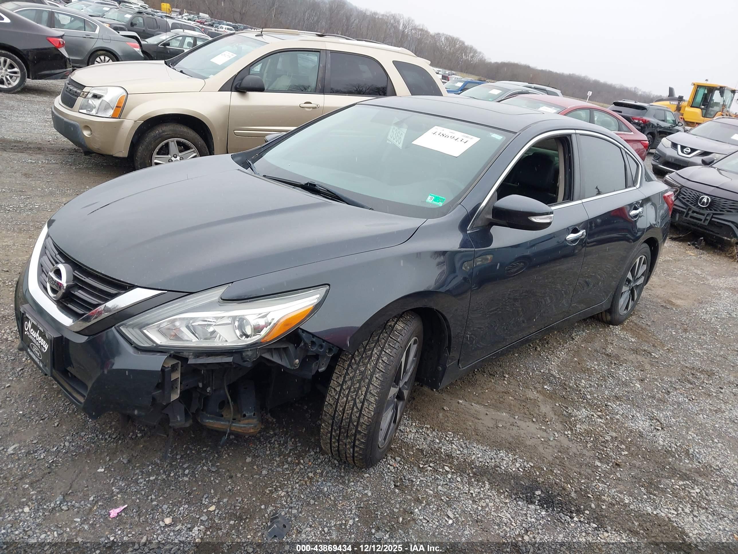 NISSAN ALTIMA image 2