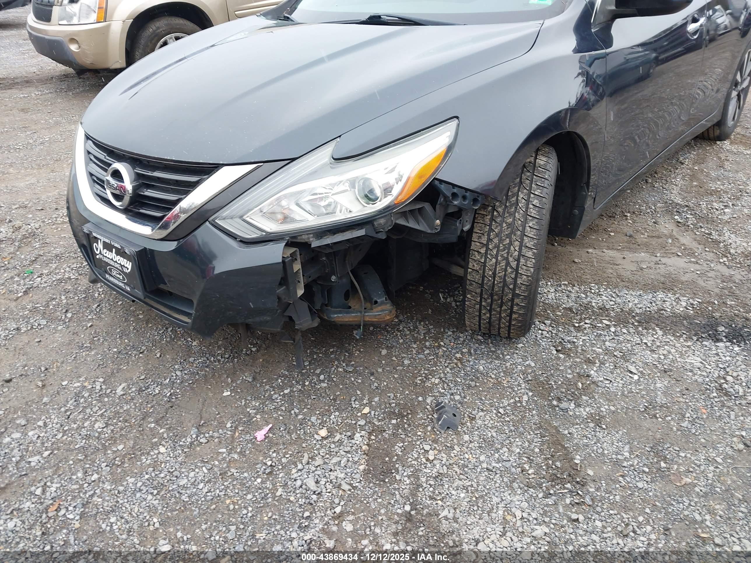 NISSAN ALTIMA image 6