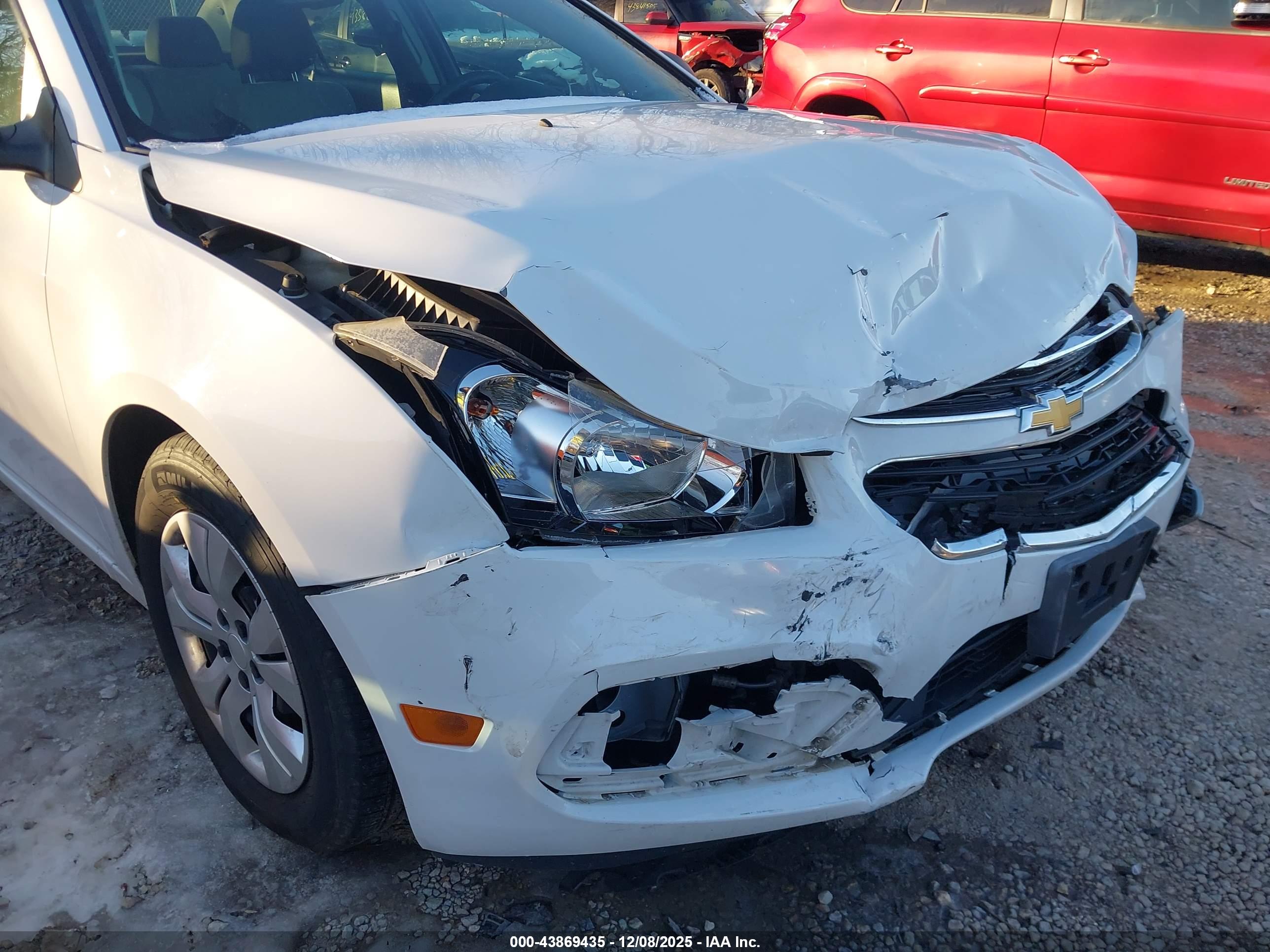 CHEVROLET CRUZE image 6