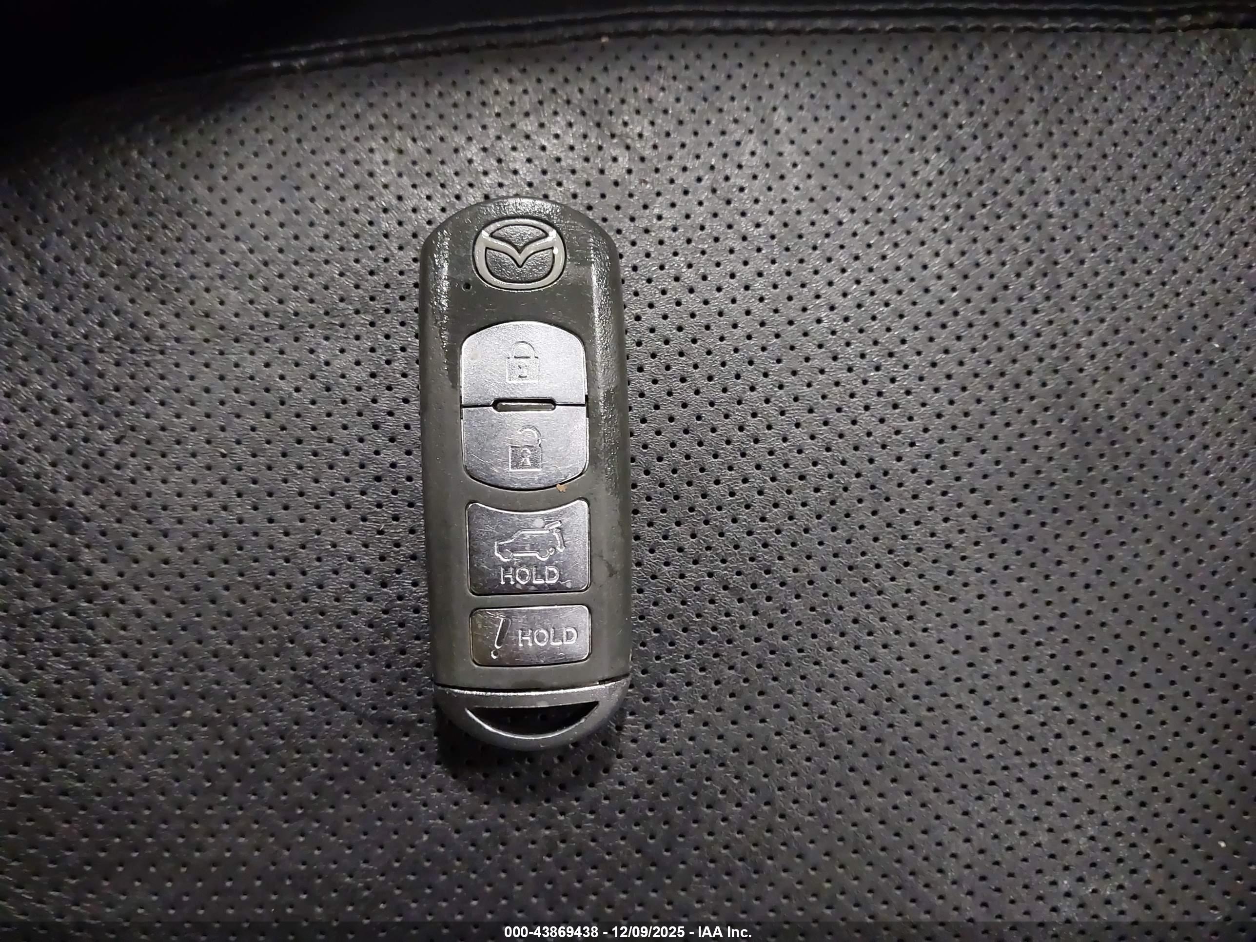 MAZDA CX-9 image 11