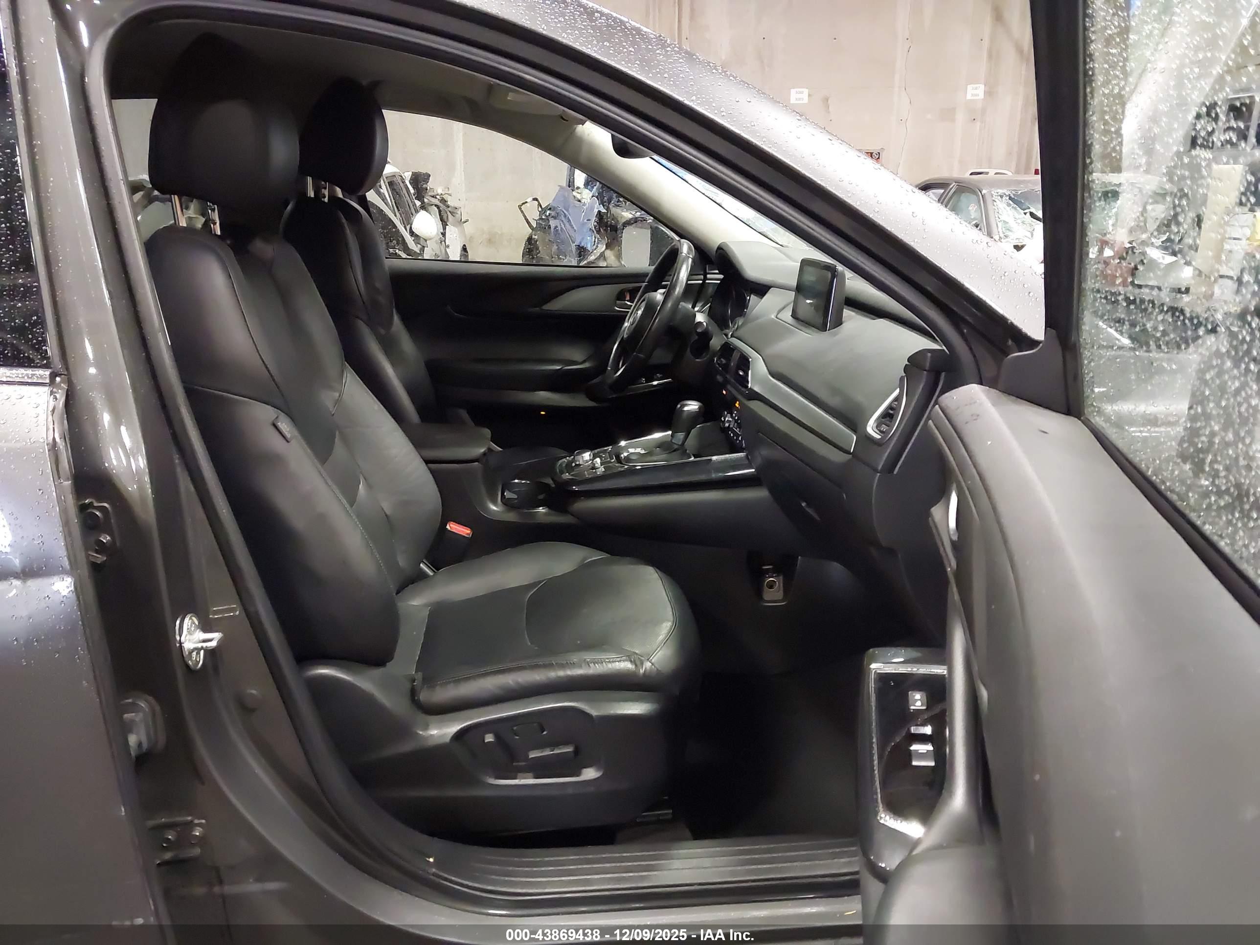 MAZDA CX-9 image 5