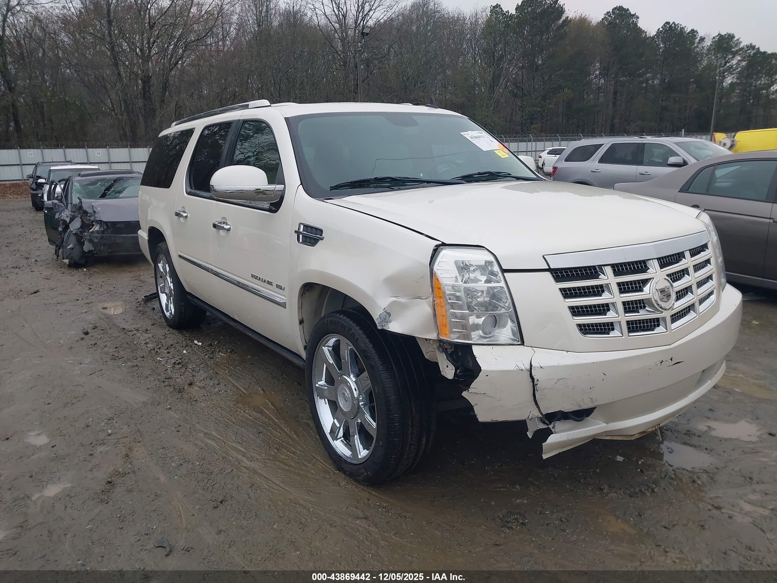 CADILLAC ESCALADE image 6
