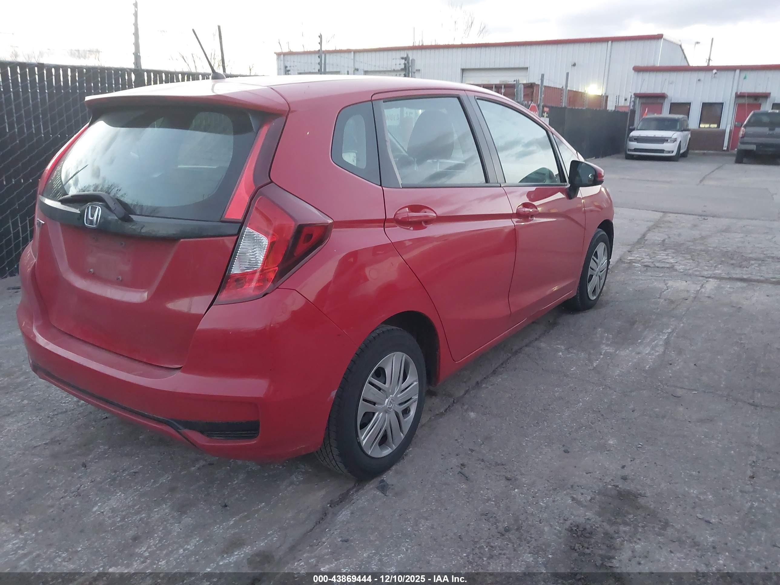HONDA FIT image 4