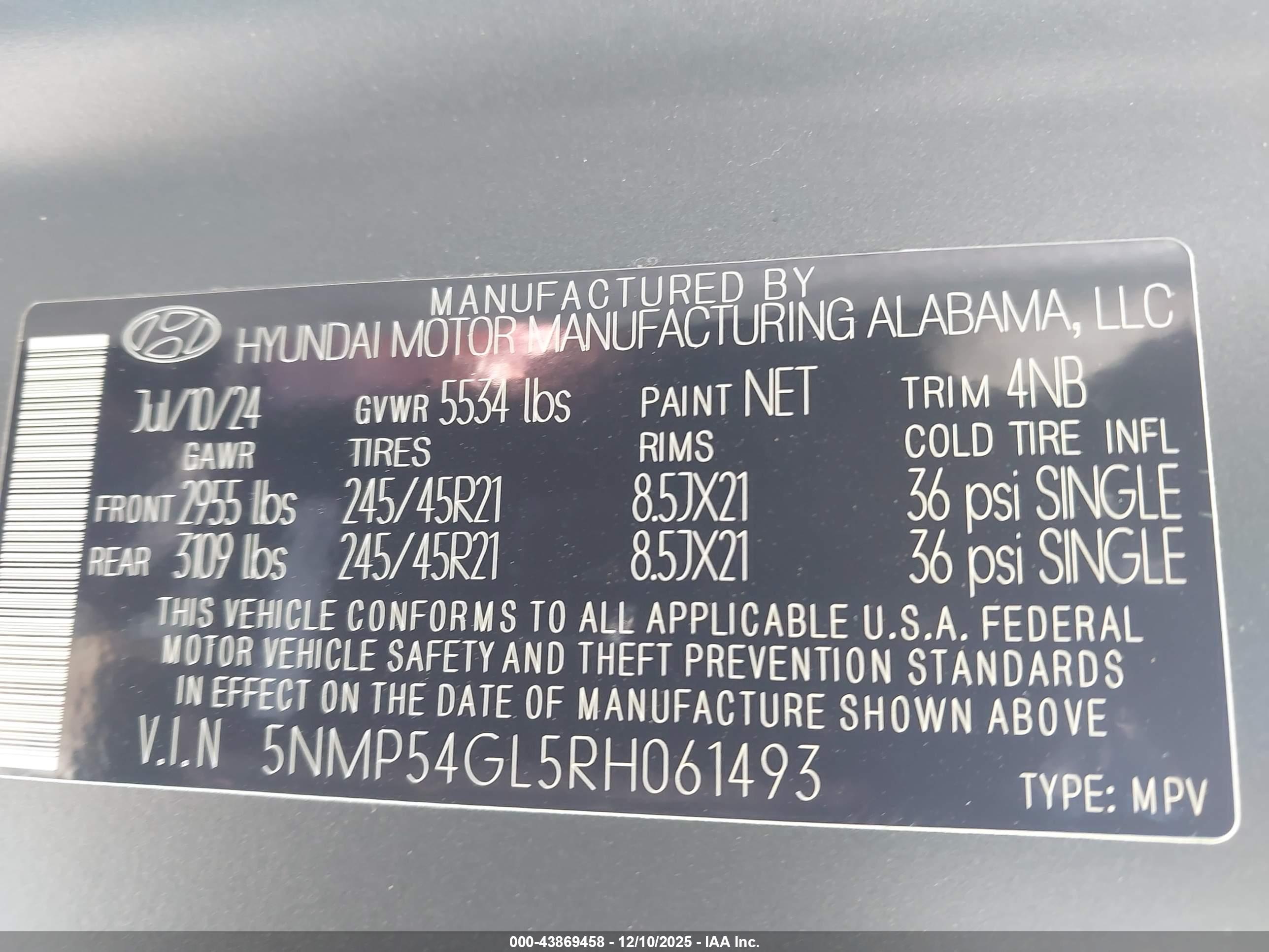 HYUNDAI SANTA image 9