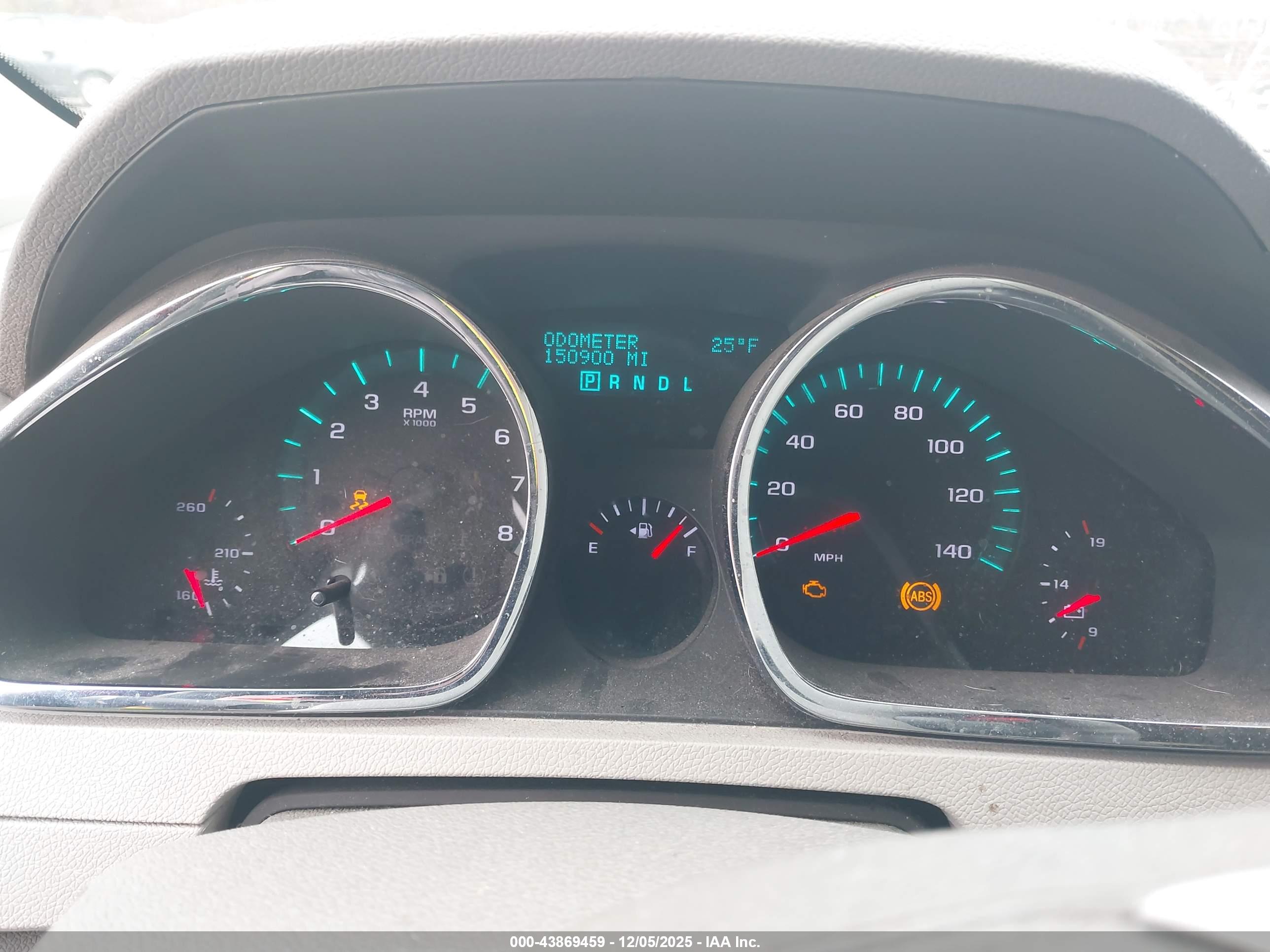 CHEVROLET TRAVERSE image 7