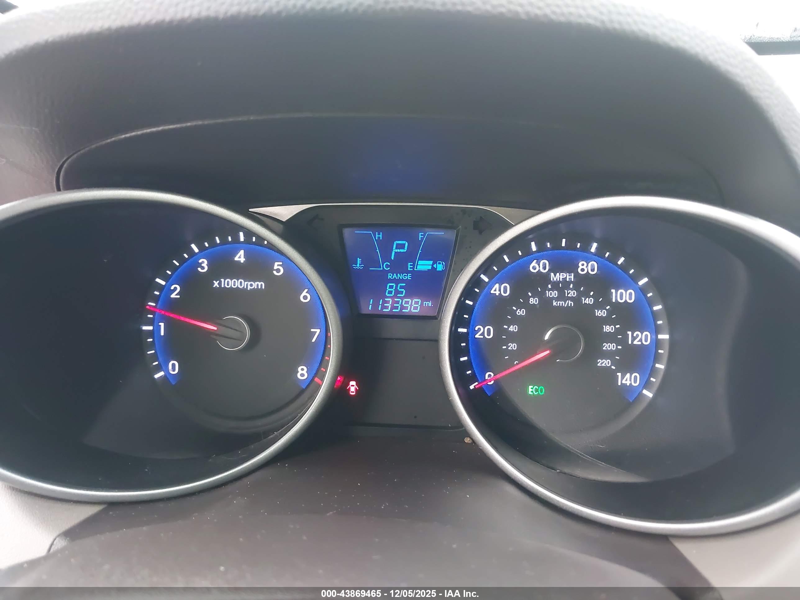HYUNDAI TUCSON image 7
