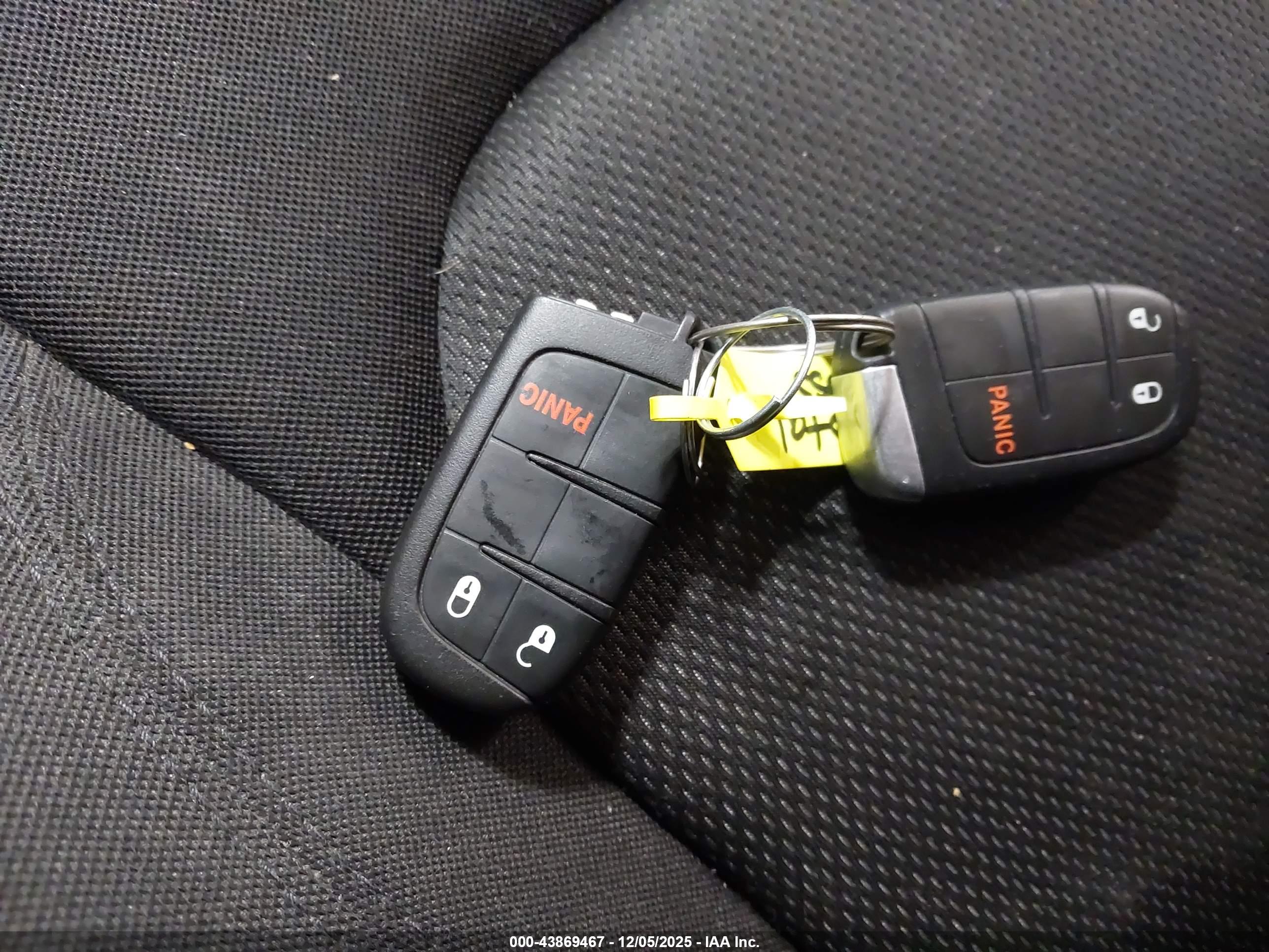 JEEP RENEGADE image 11