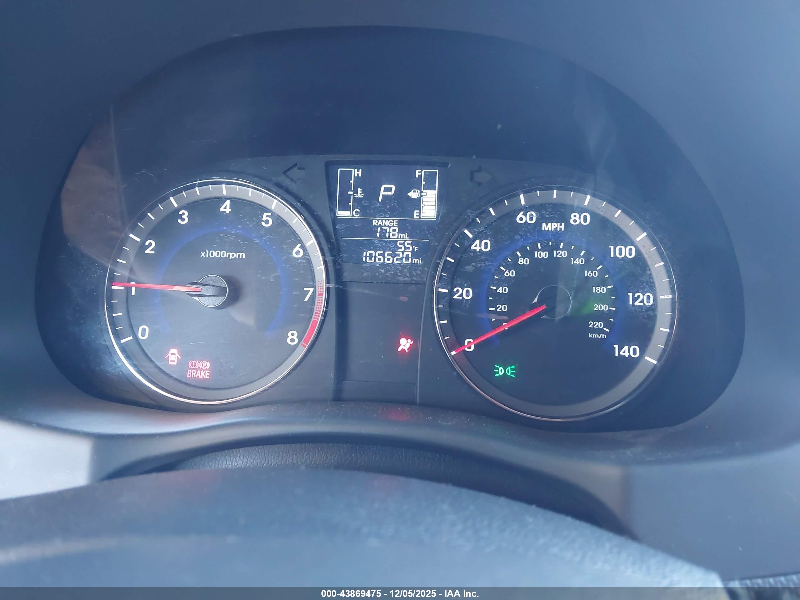 HYUNDAI ACCENT image 7