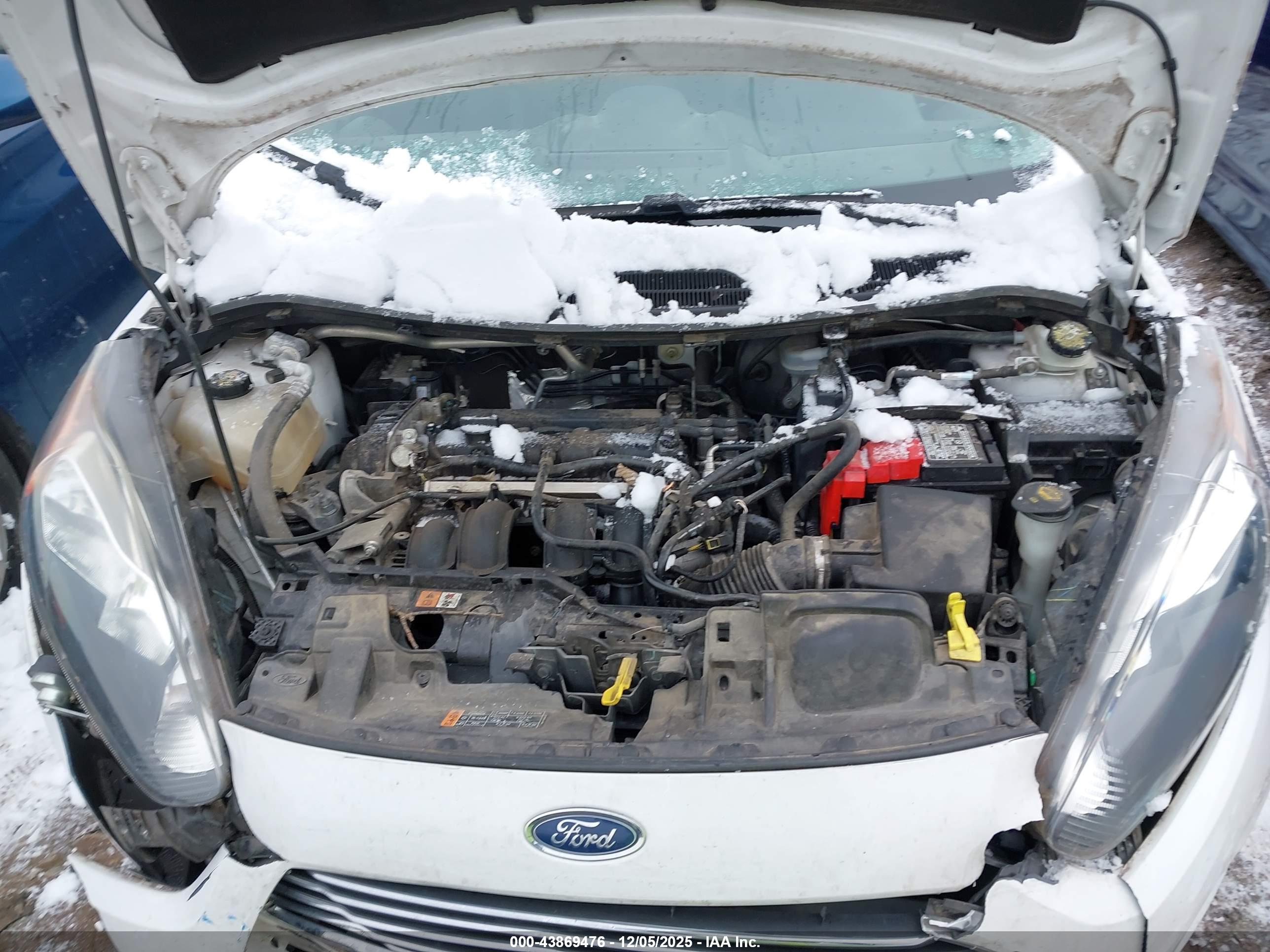 FORD FIESTA image 10