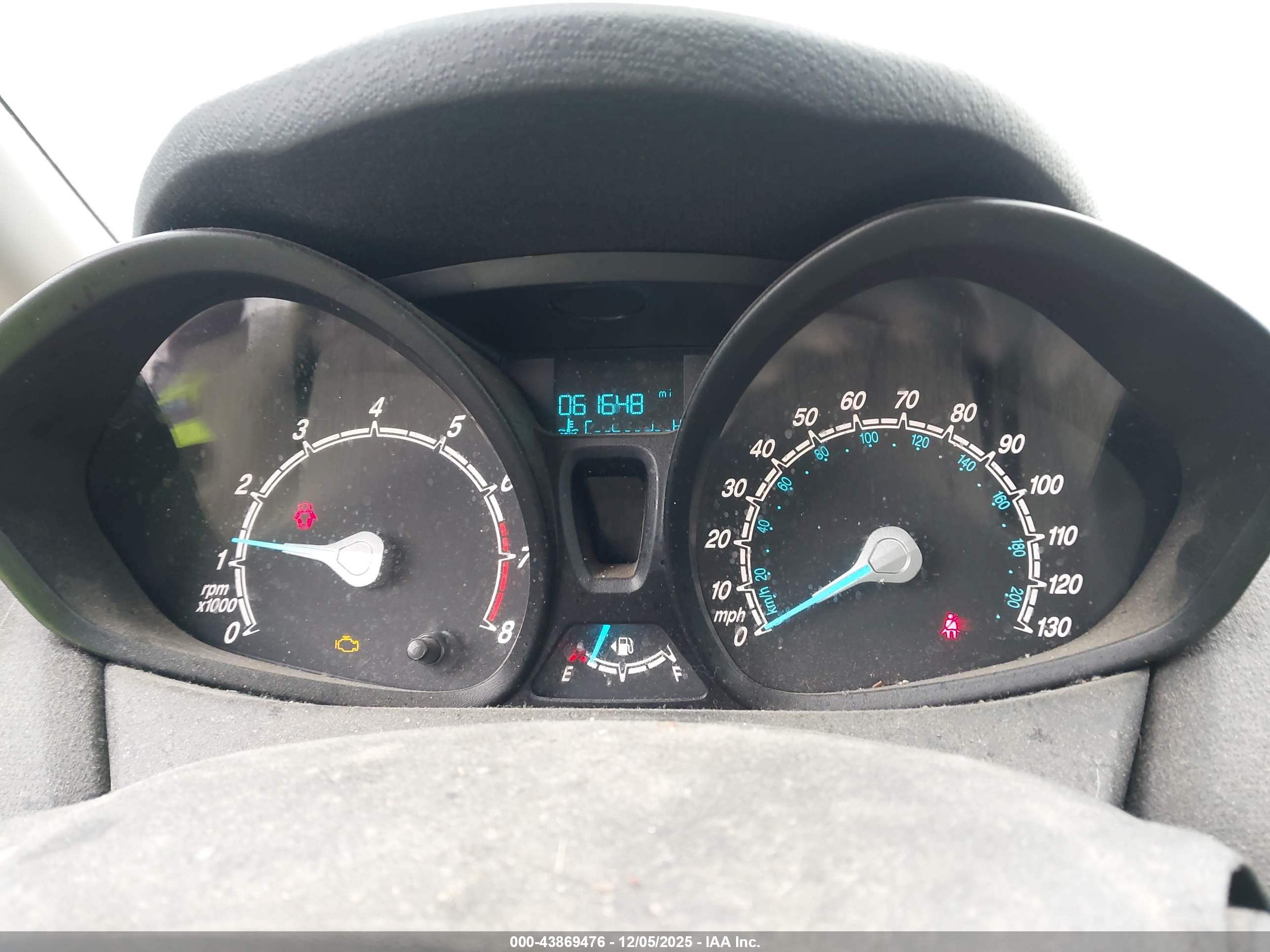 FORD FIESTA image 7