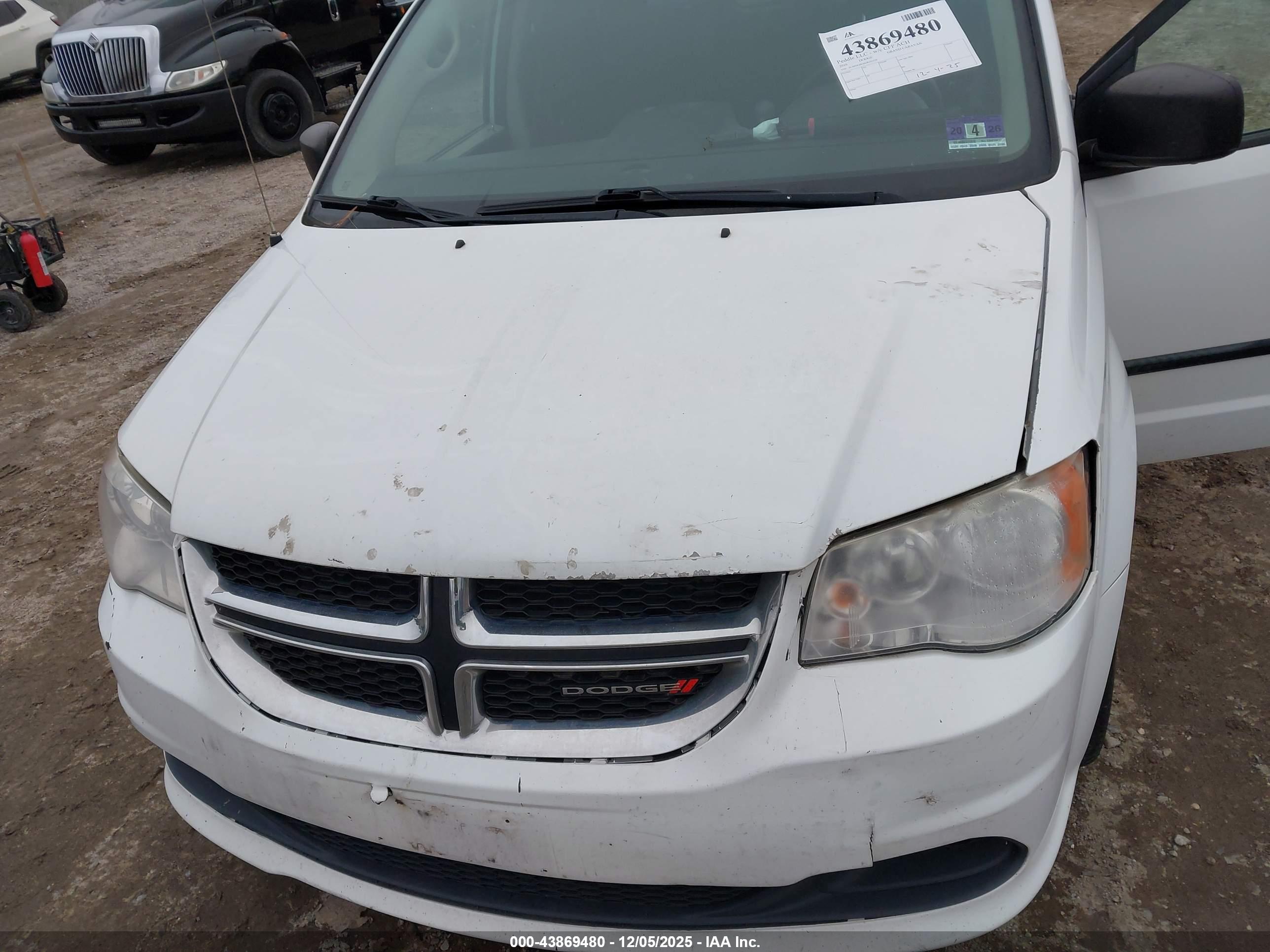 DODGE GRAND image 6