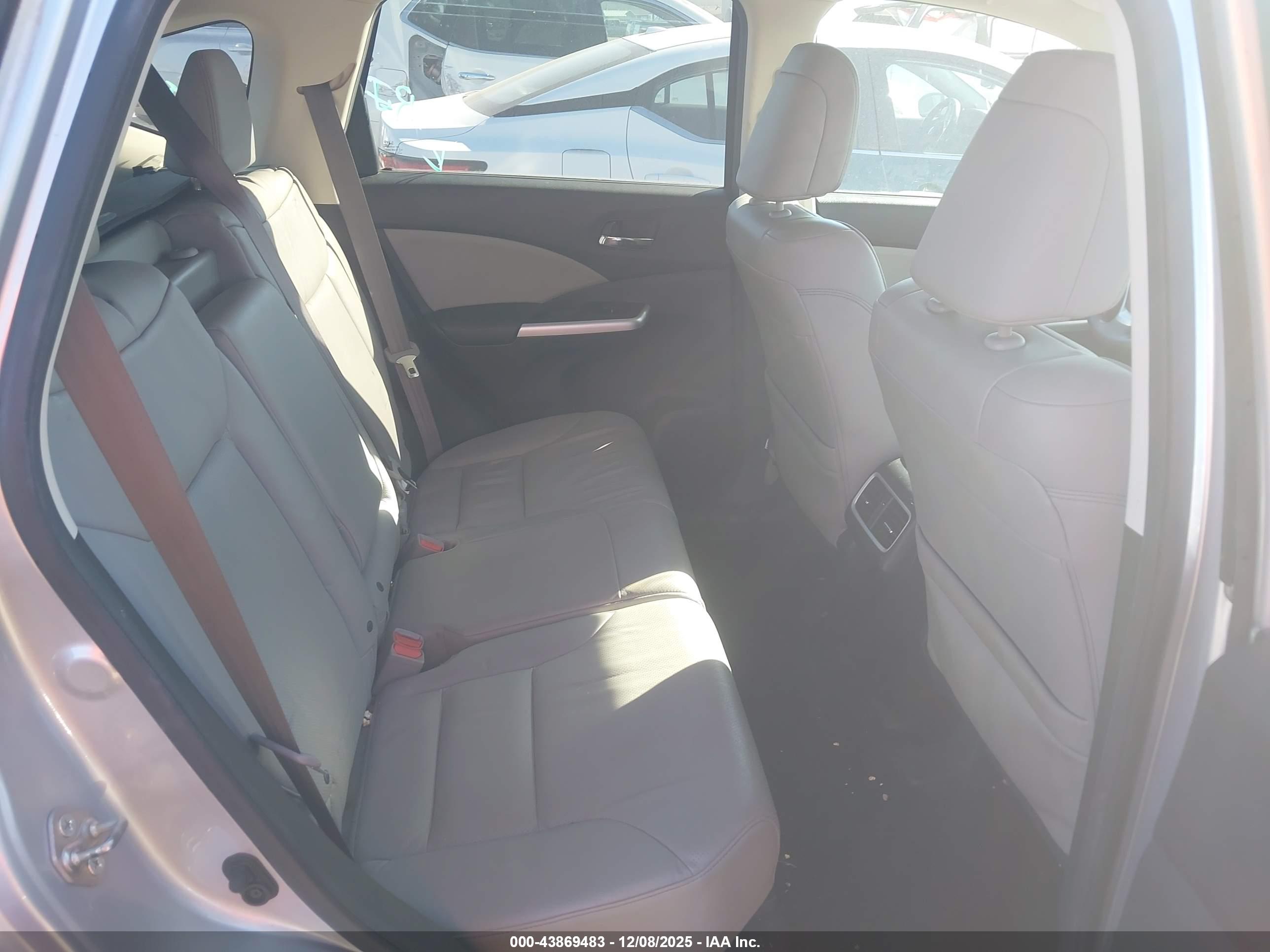 HONDA CR-V image 8