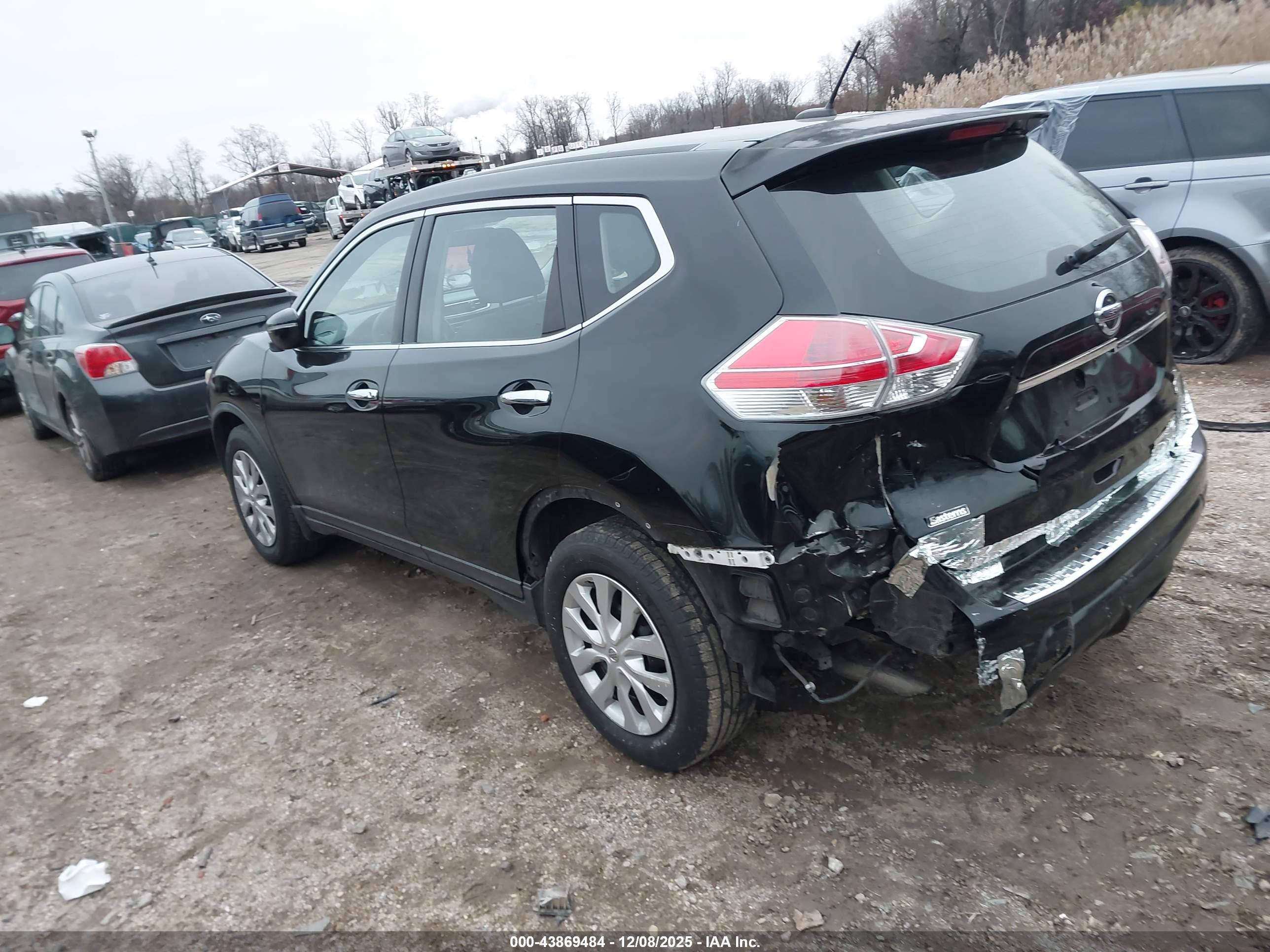 NISSAN ROGUE image 3