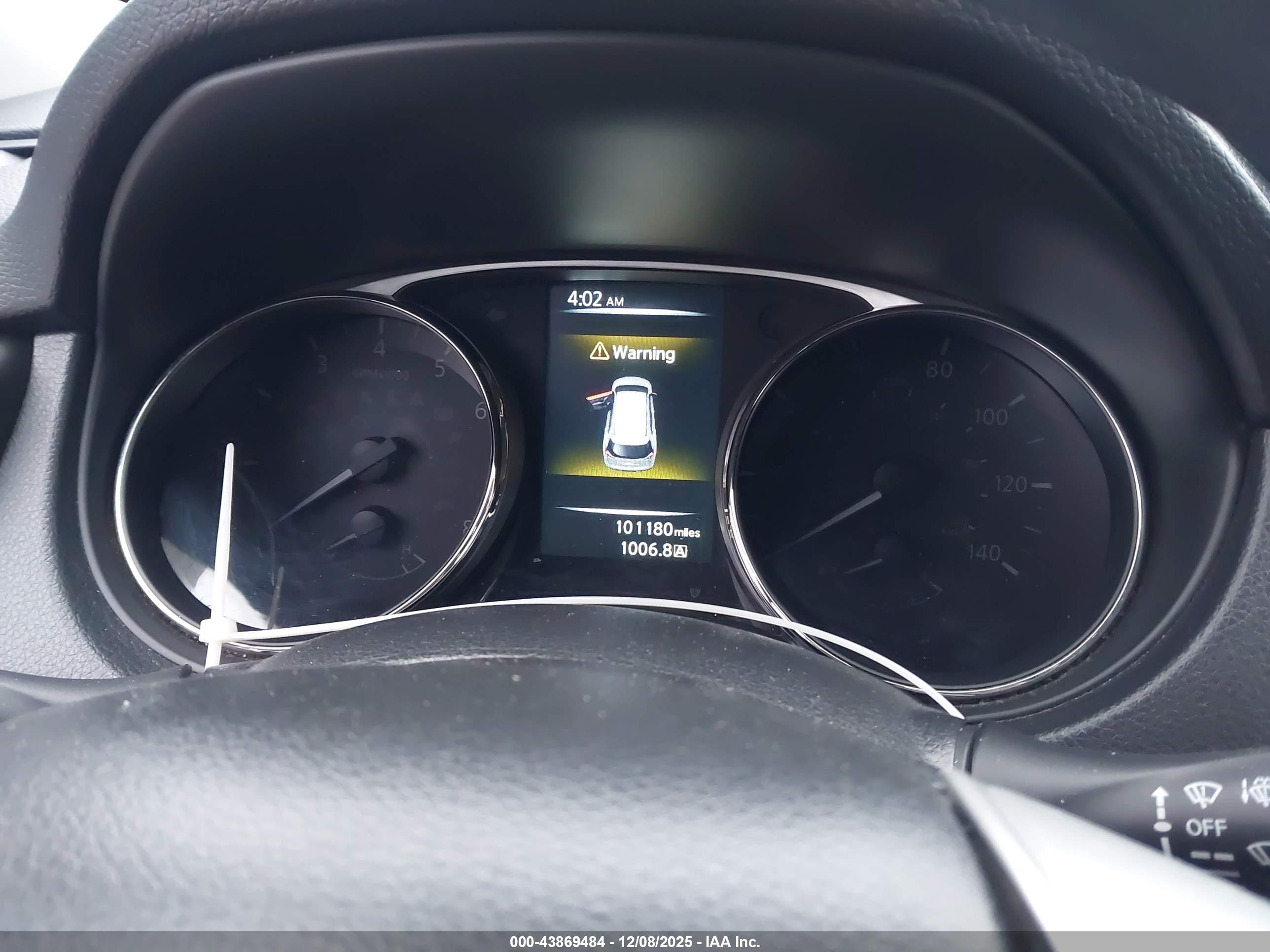 NISSAN ROGUE image 7
