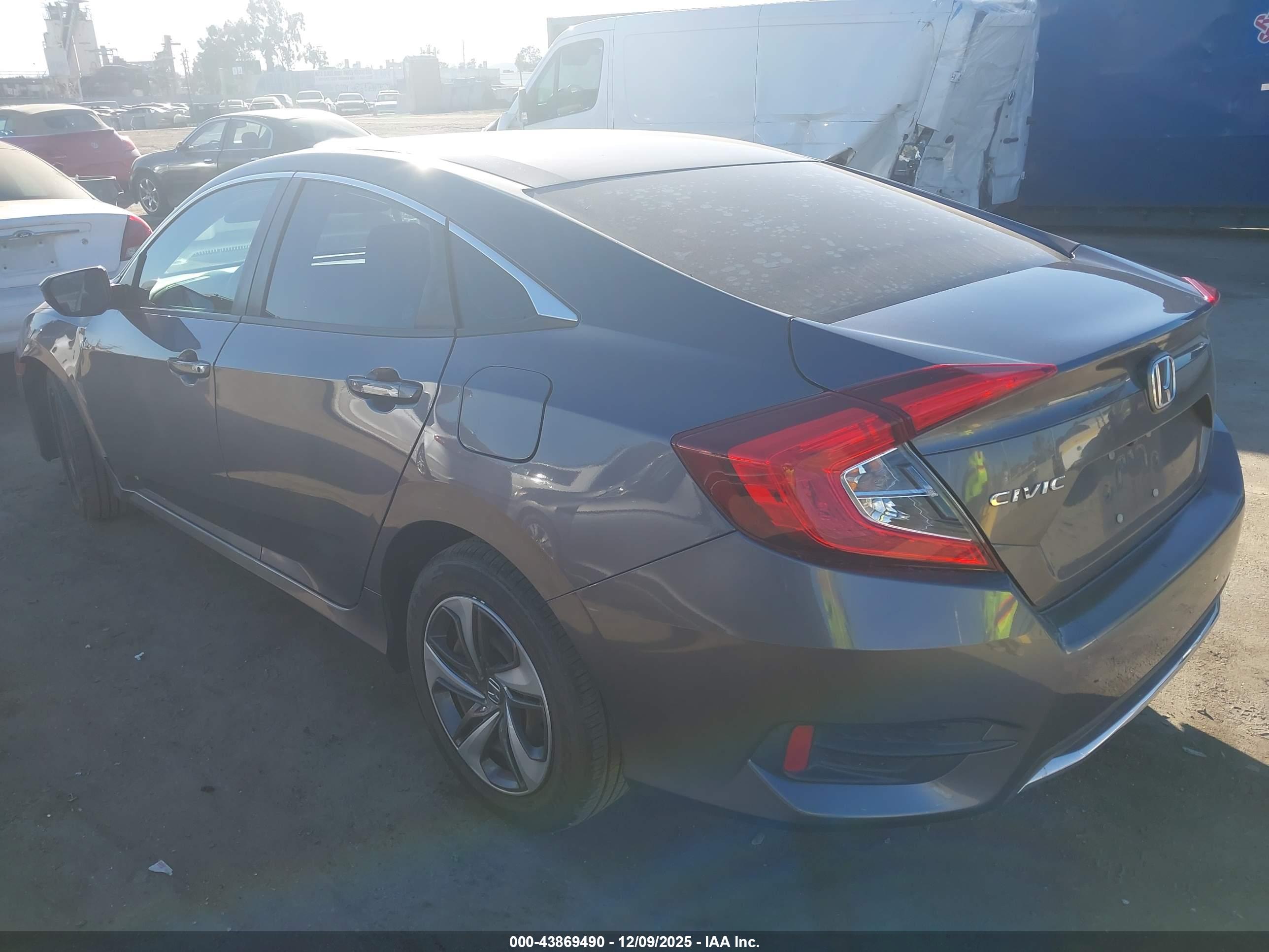 HONDA CIVIC image 3