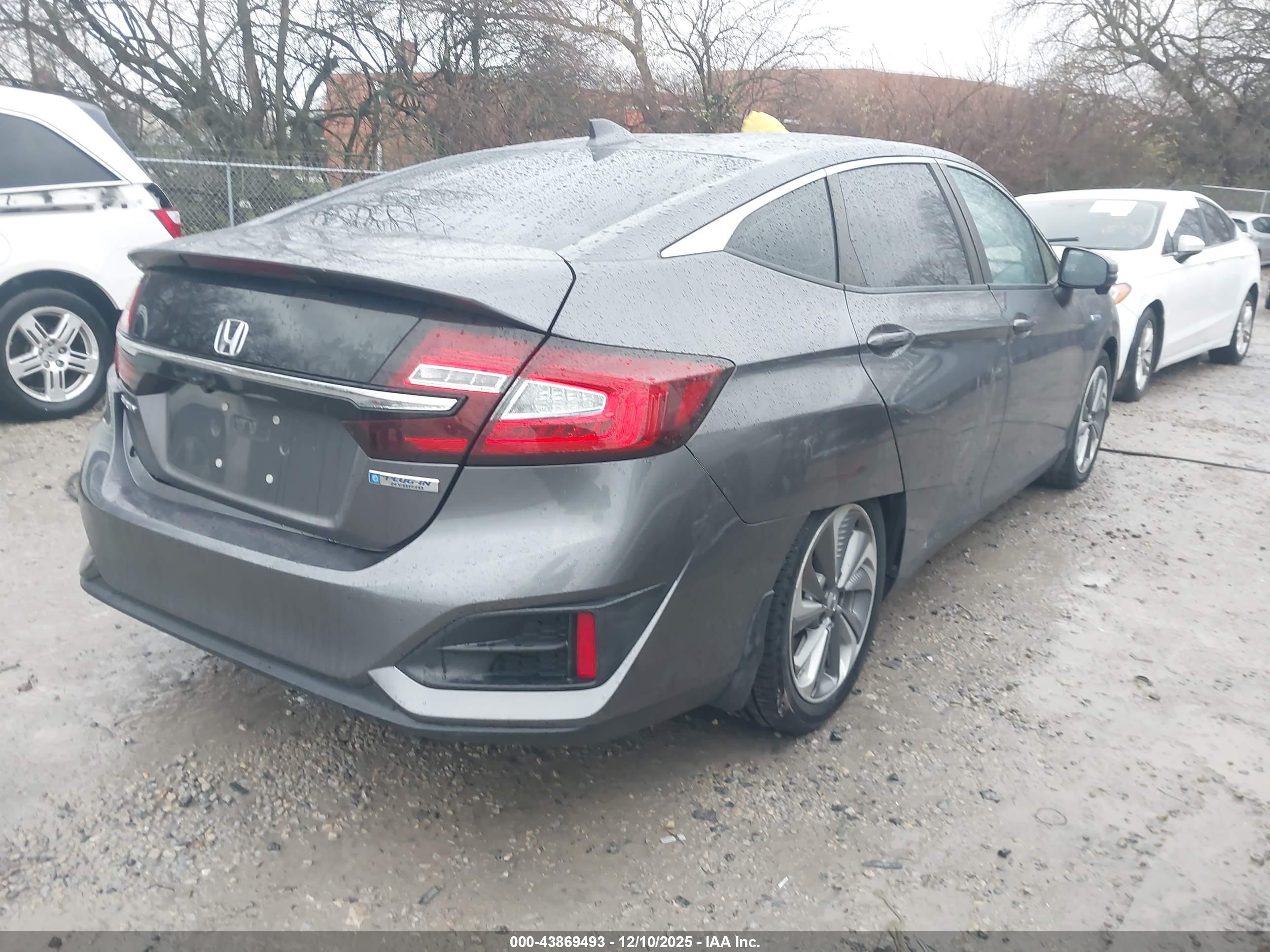 HONDA CLARITY image 4