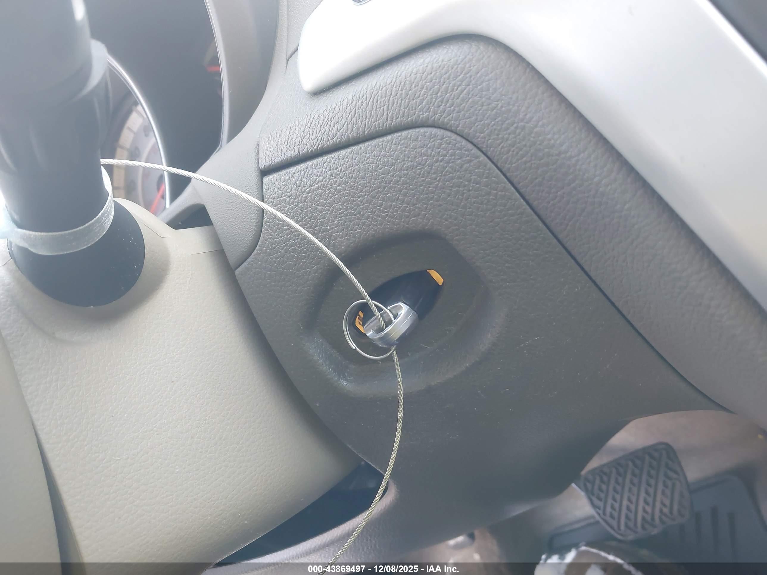 NISSAN MURANO image 11
