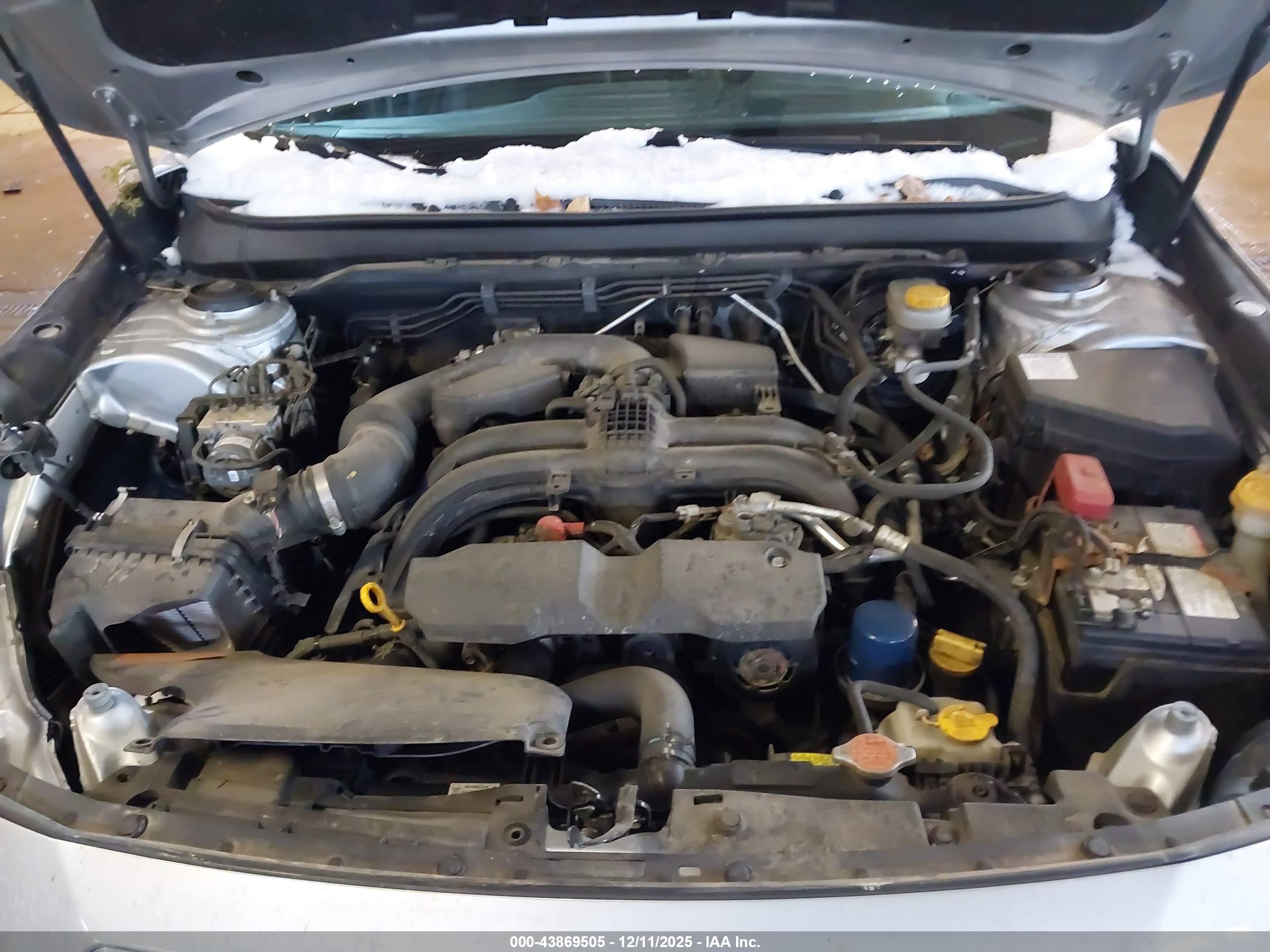 SUBARU OUTBACK image 10