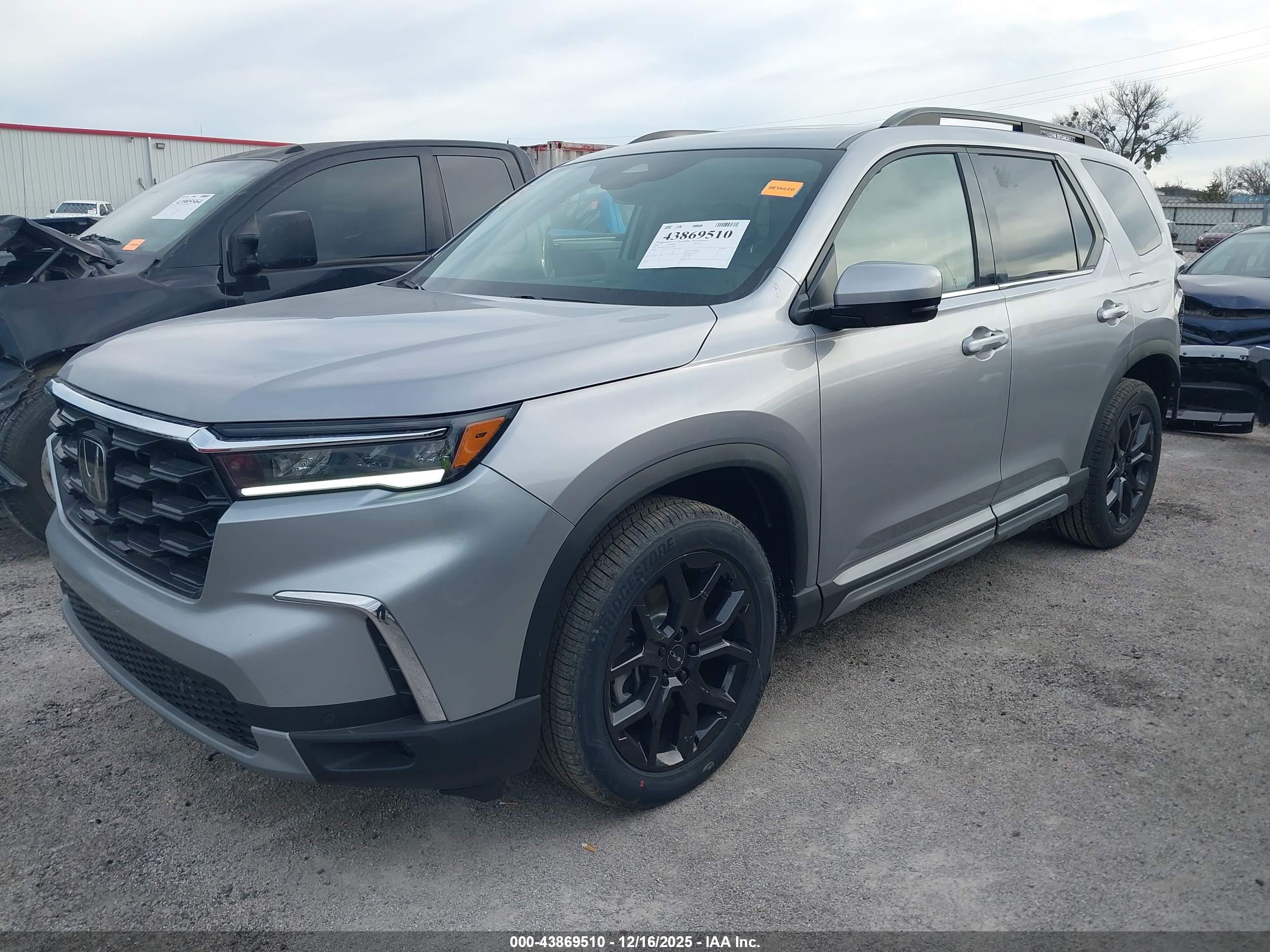 HONDA PILOT image 2