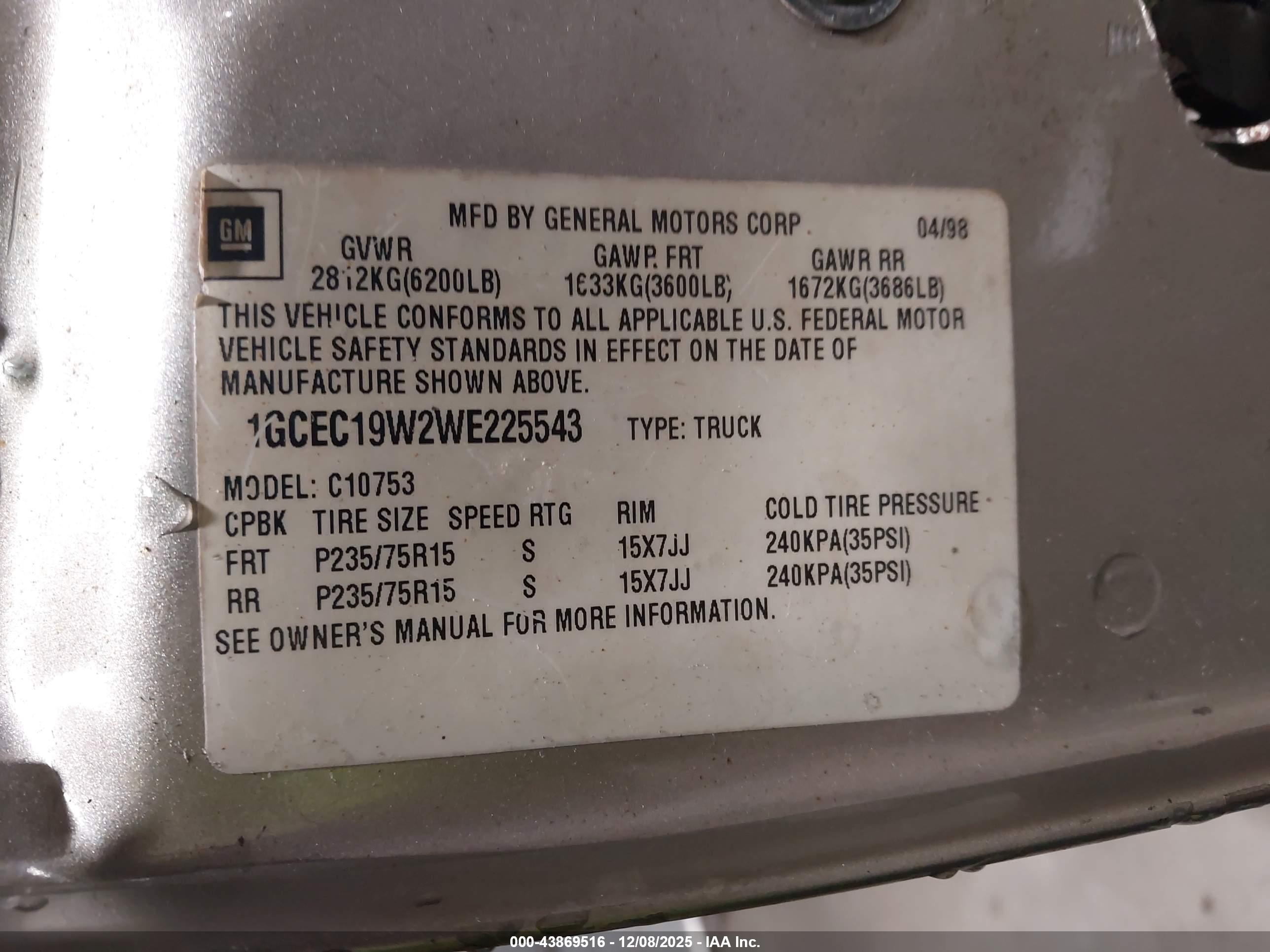 CHEVROLET C1500 image 9