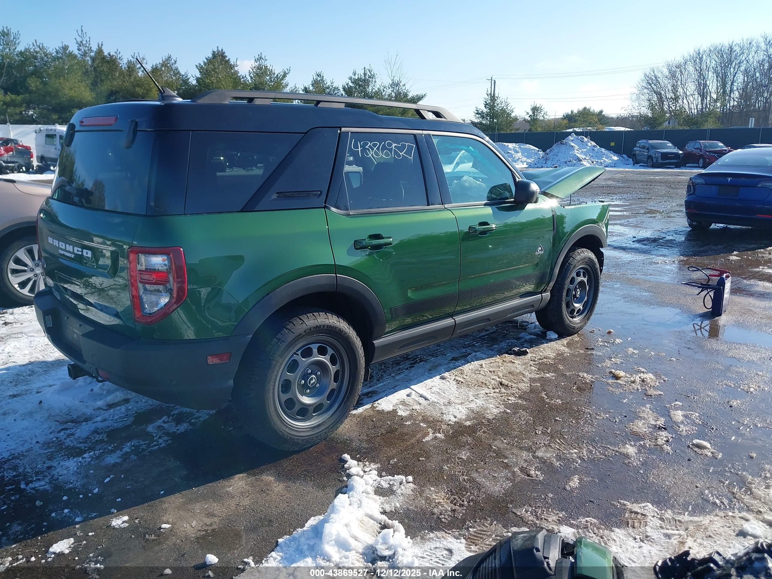 FORD BRONCO image 4