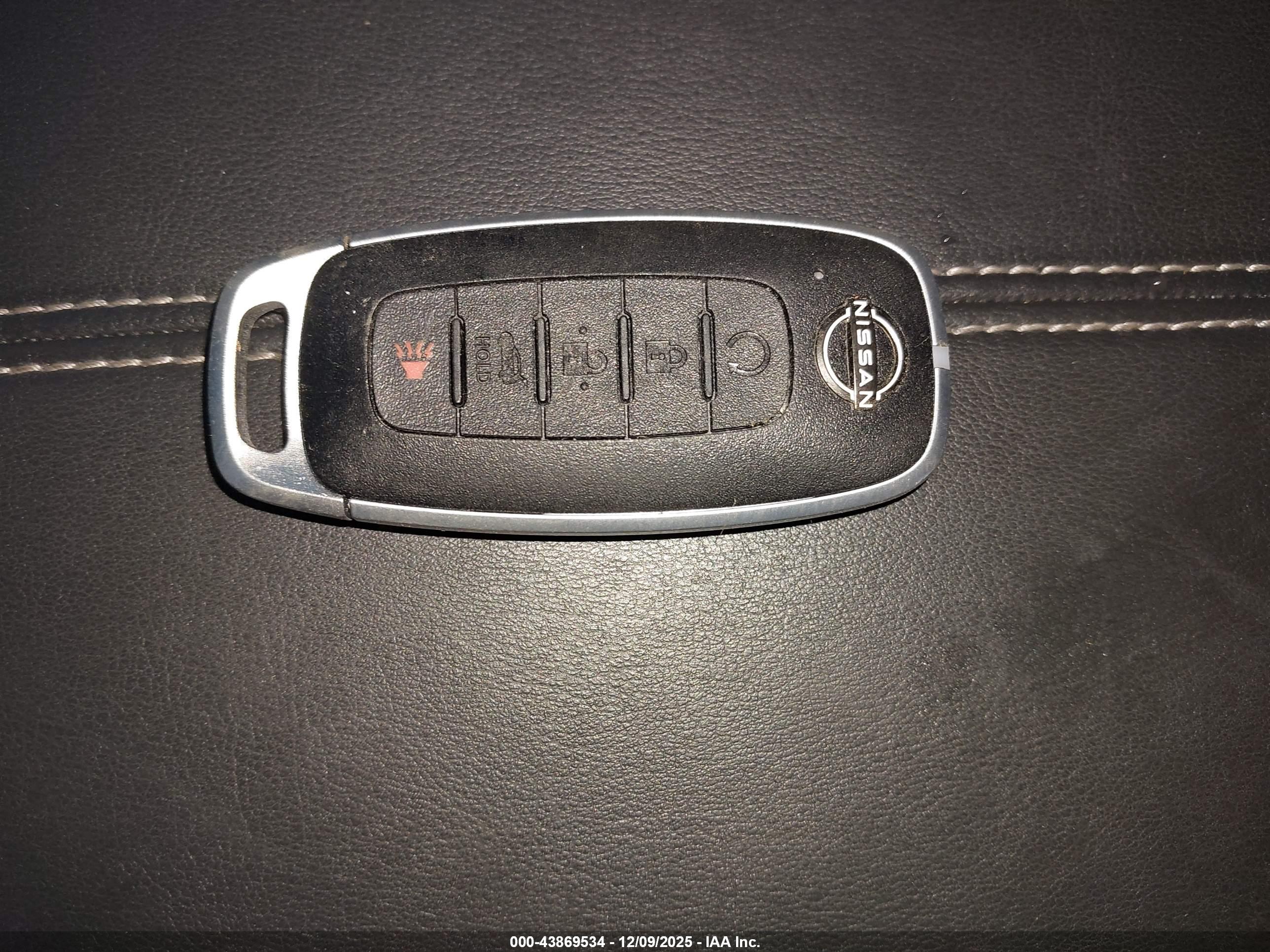 NISSAN PATHFINDER image 11