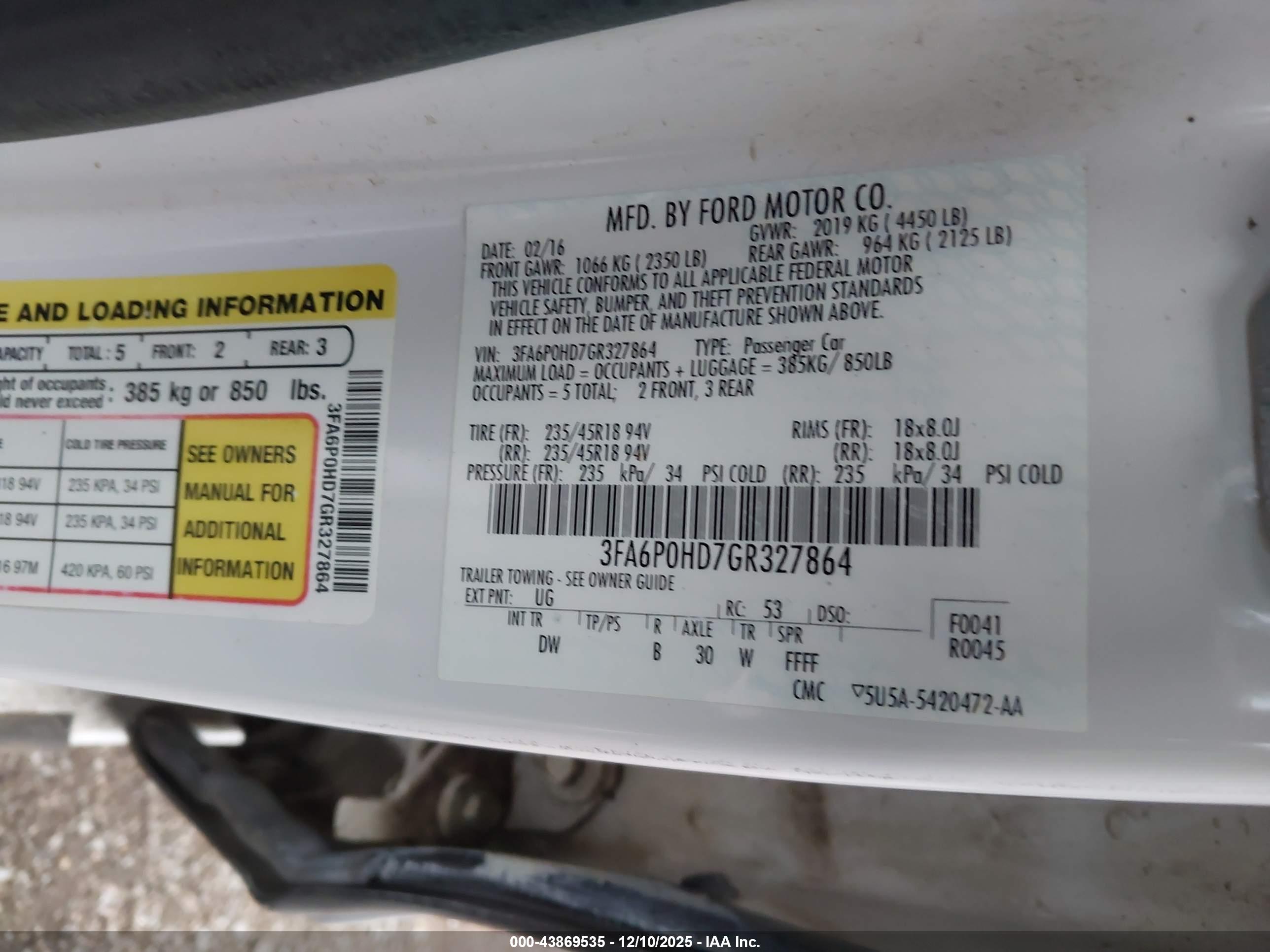 FORD FUSION image 9