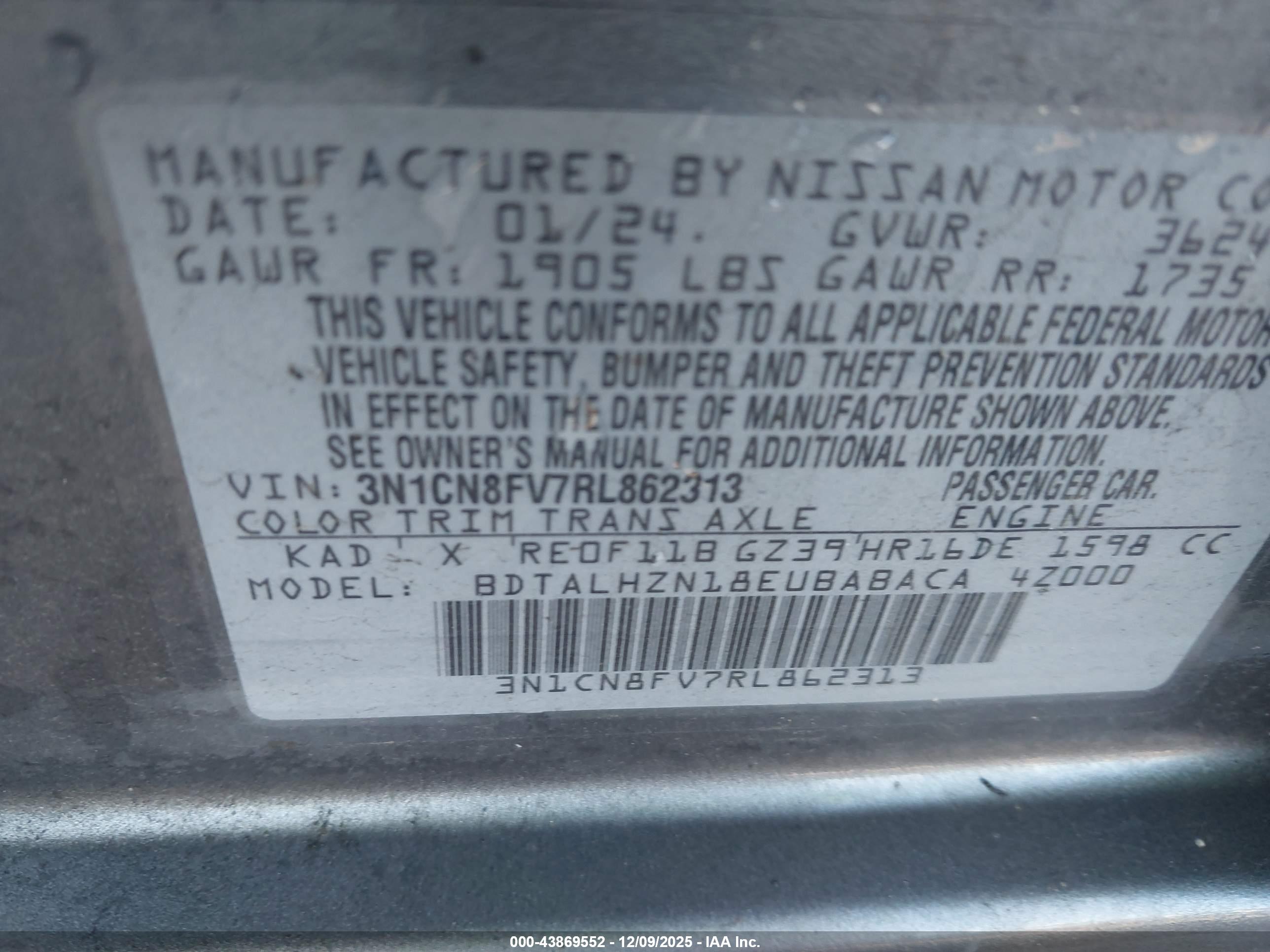 NISSAN VERSA image 9