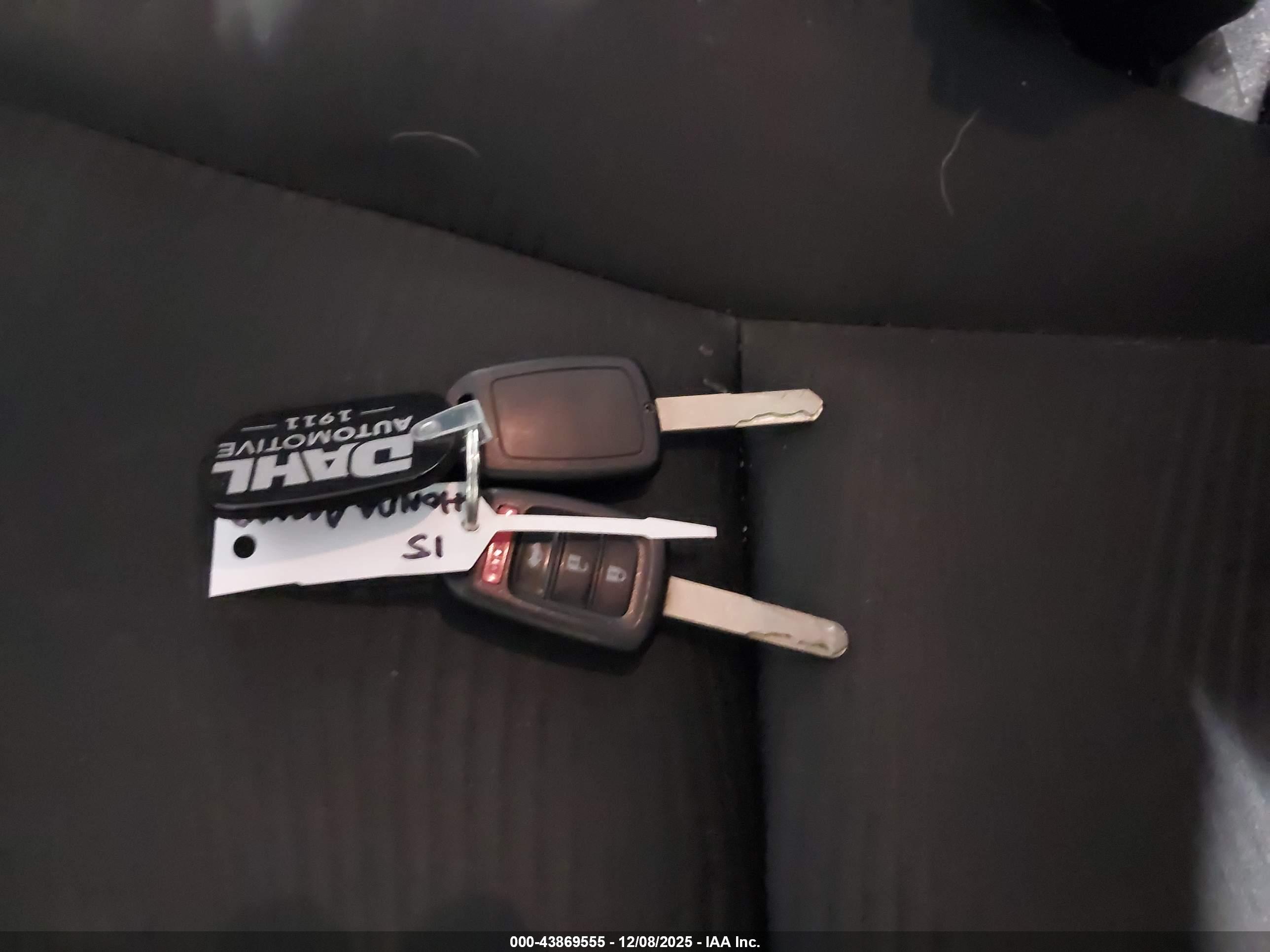 HONDA ACCORD image 11