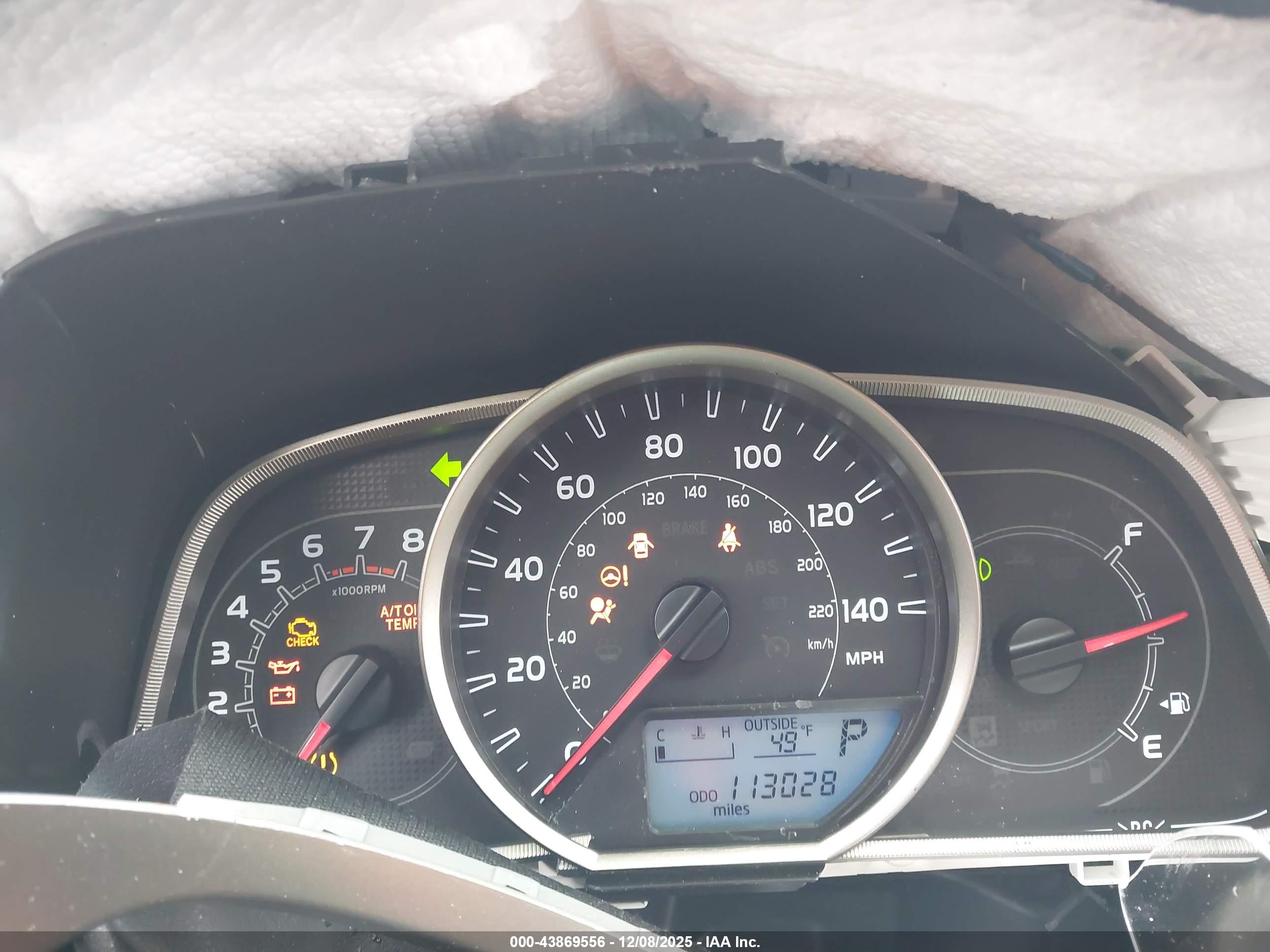 TOYOTA RAV4 image 7
