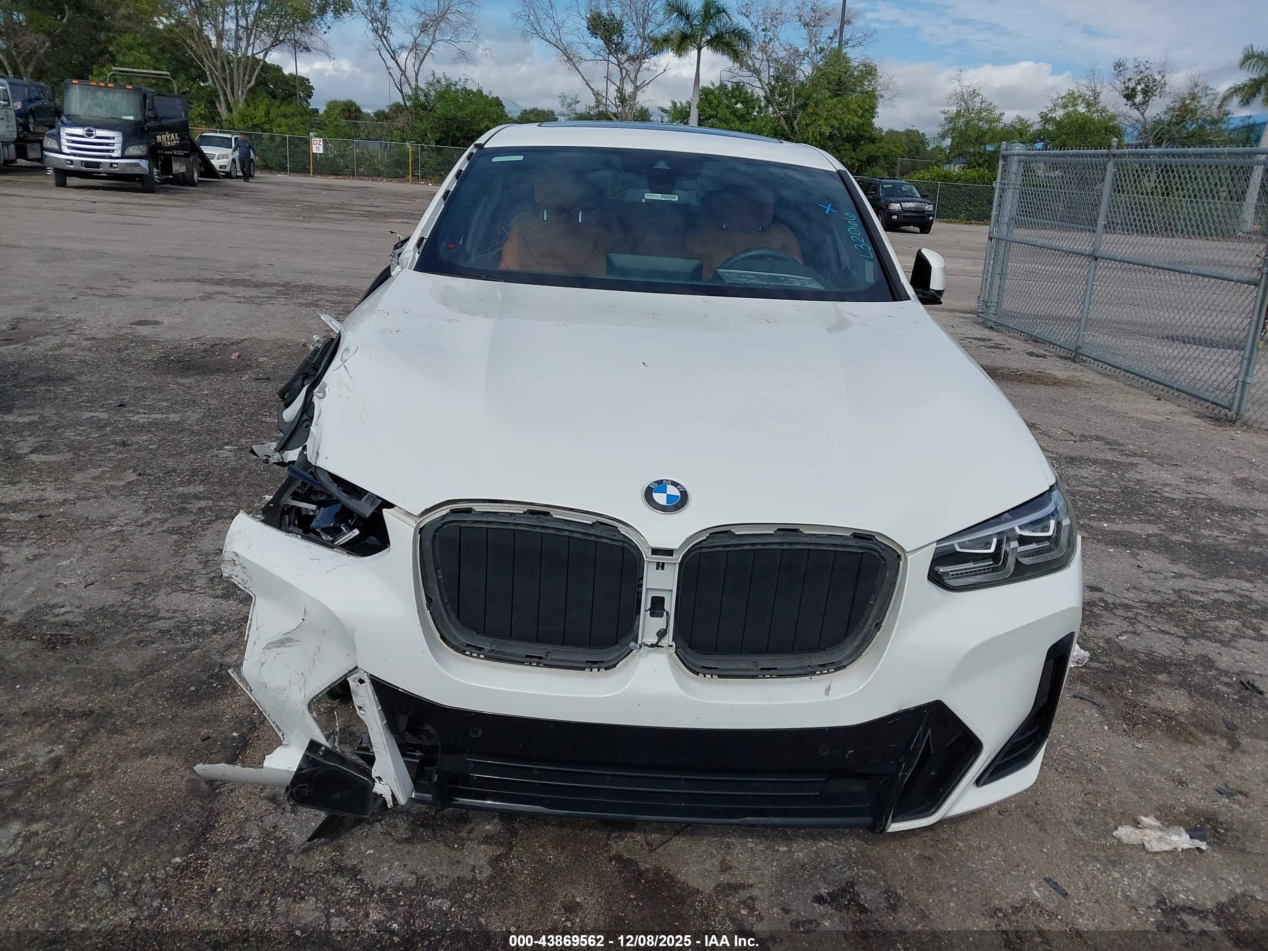 BMW X4 image 6