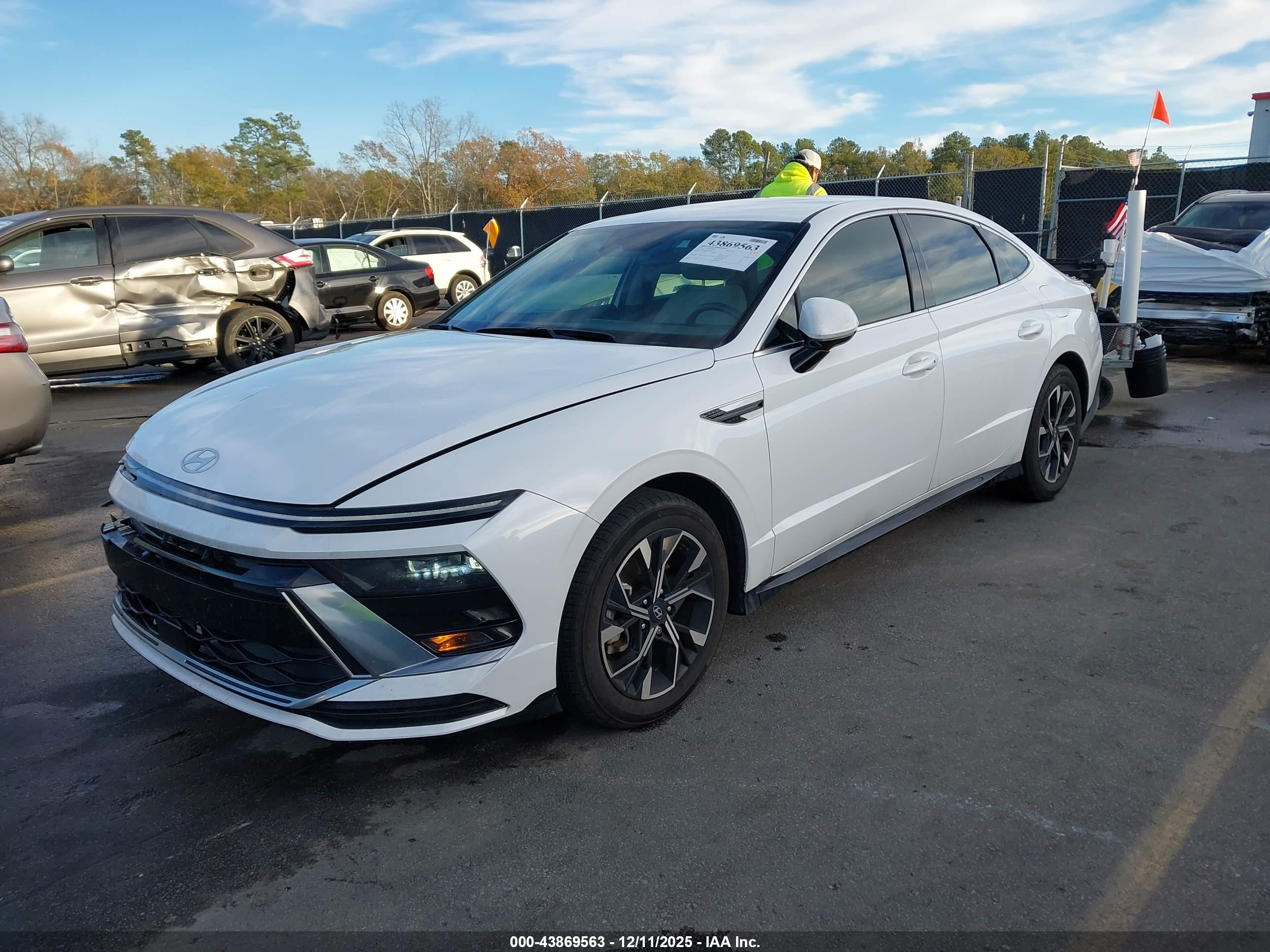 HYUNDAI SONATA image 2