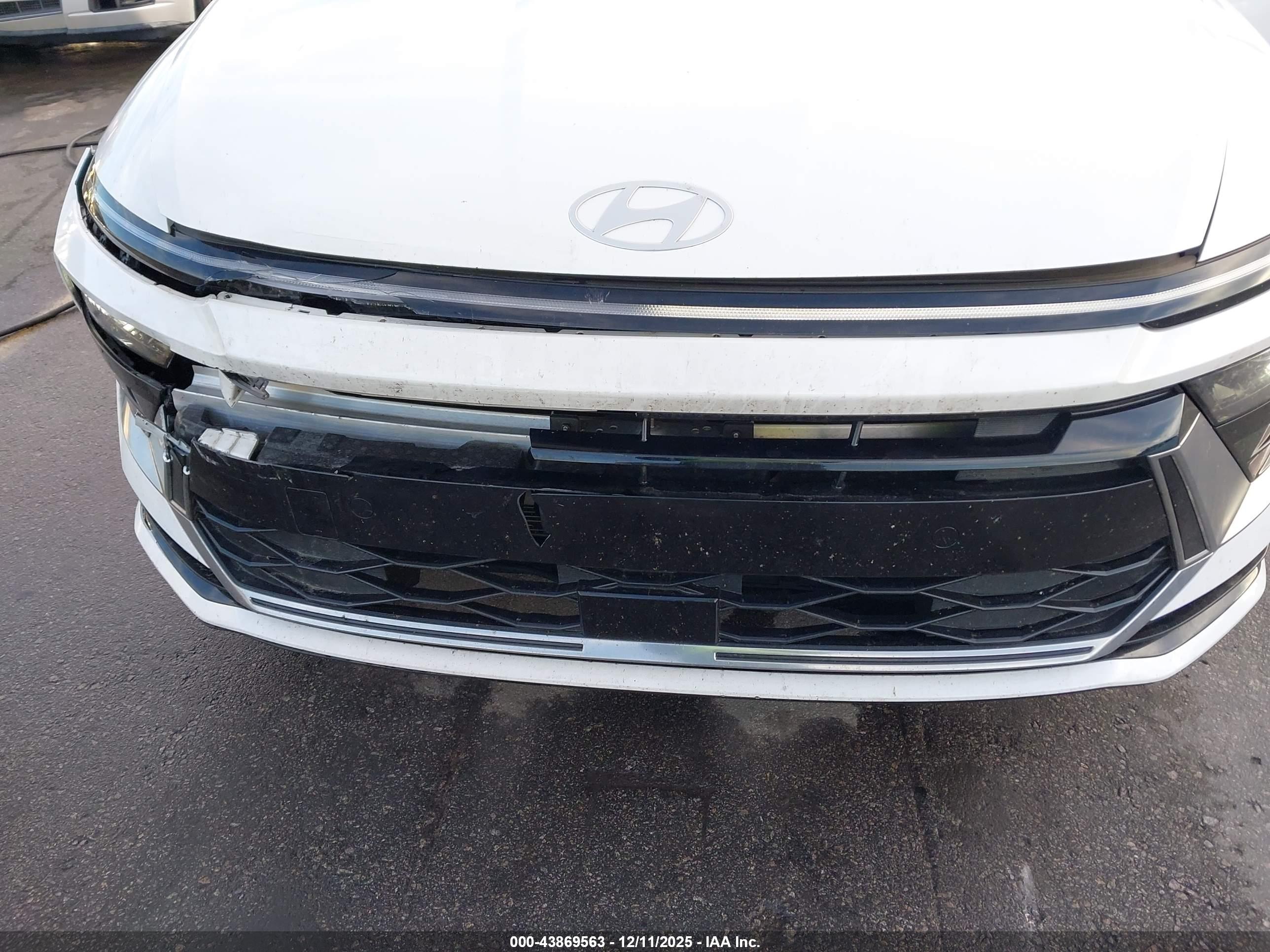 HYUNDAI SONATA image 6