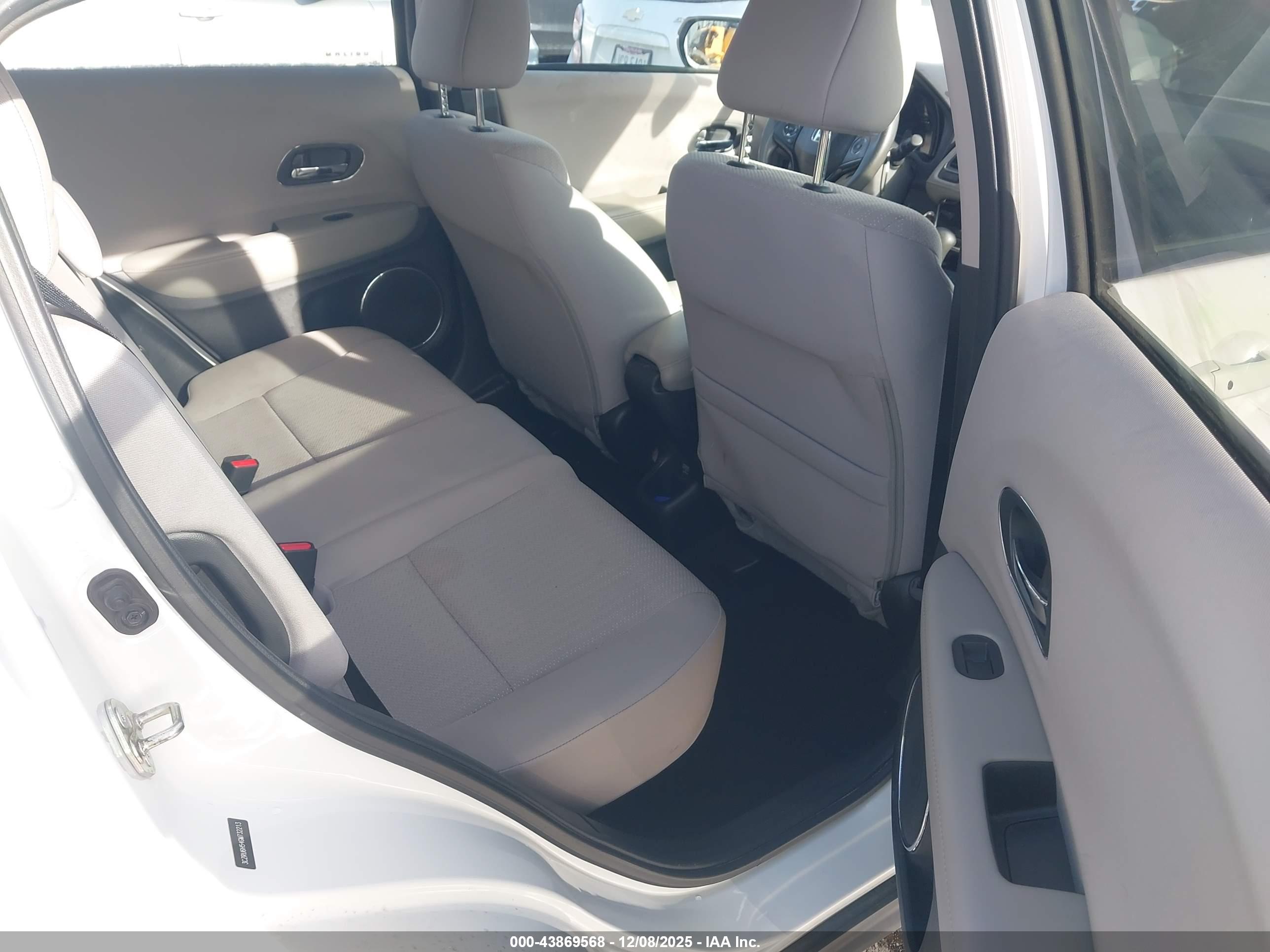 HONDA HR-V image 8