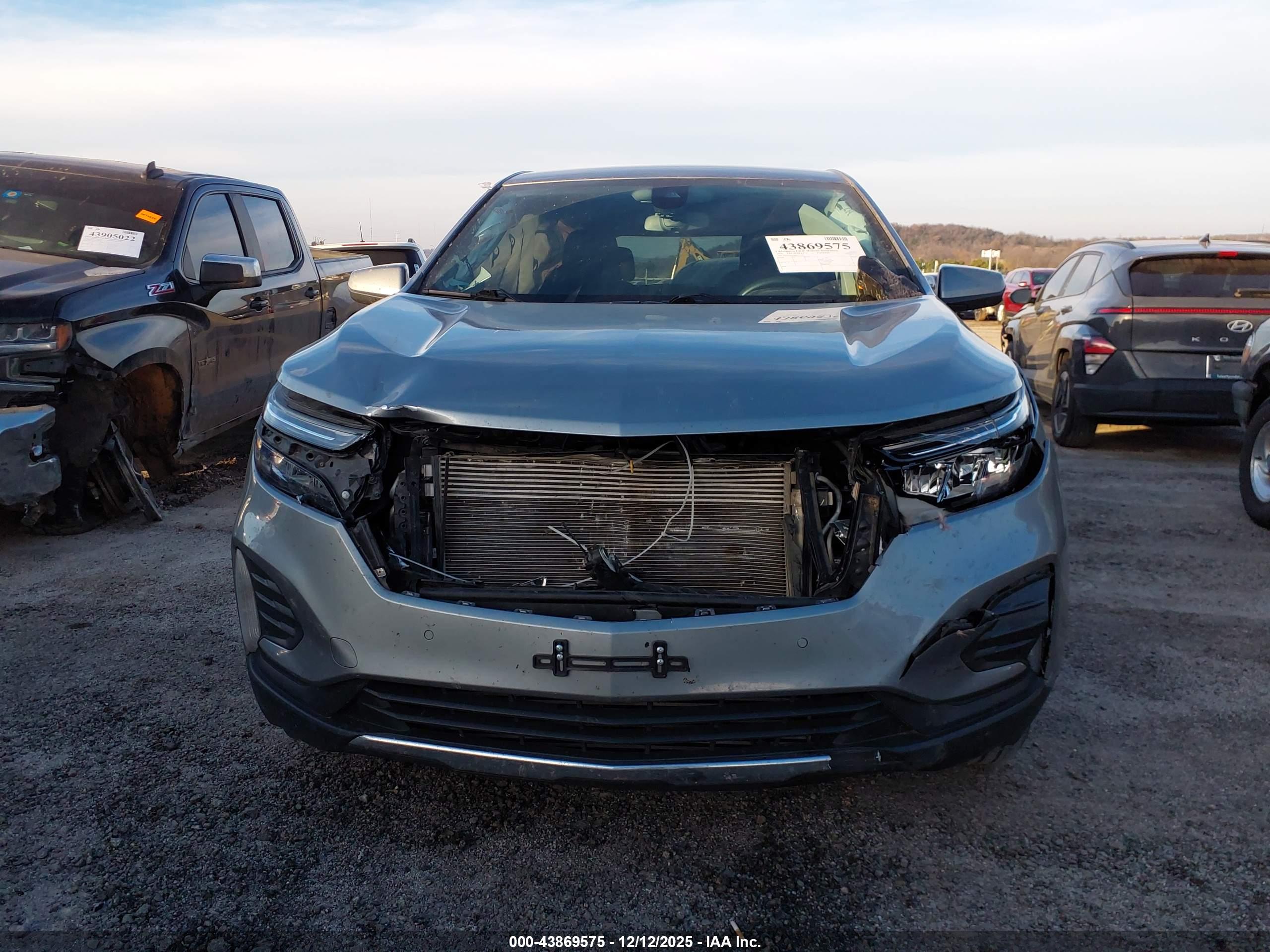 CHEVROLET EQUINOX image 6