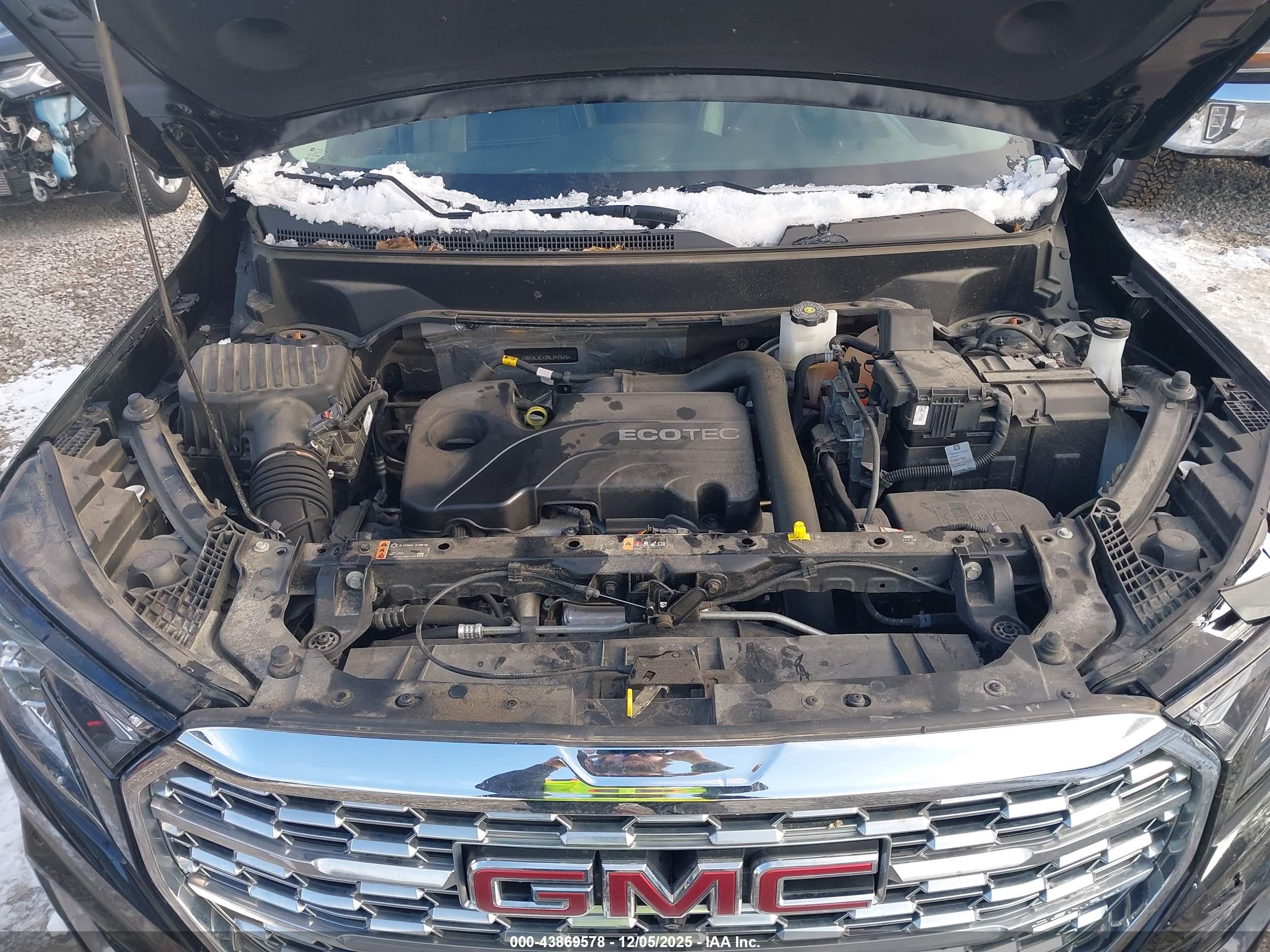 GMC TERRAIN image 10