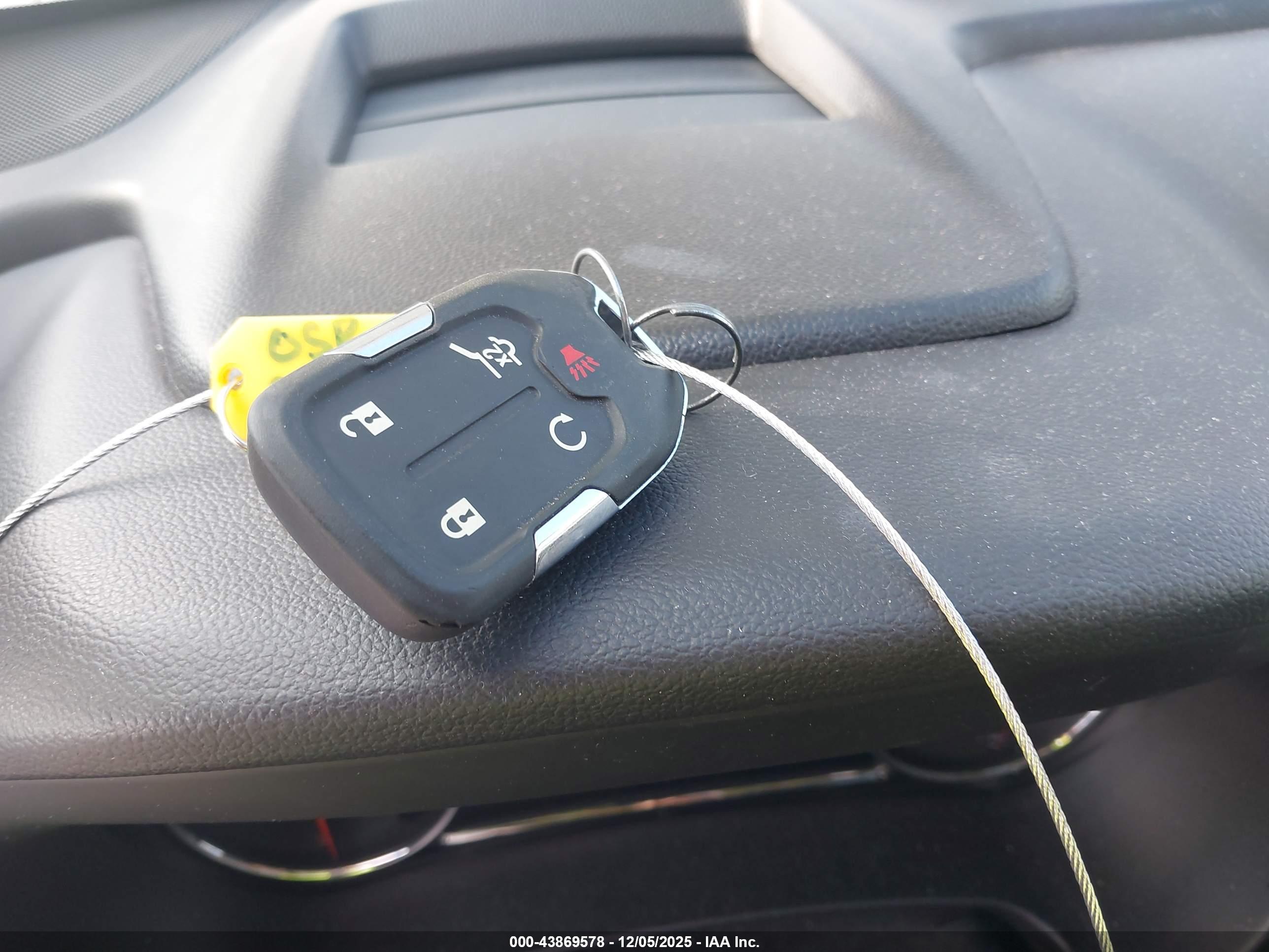 GMC TERRAIN image 11