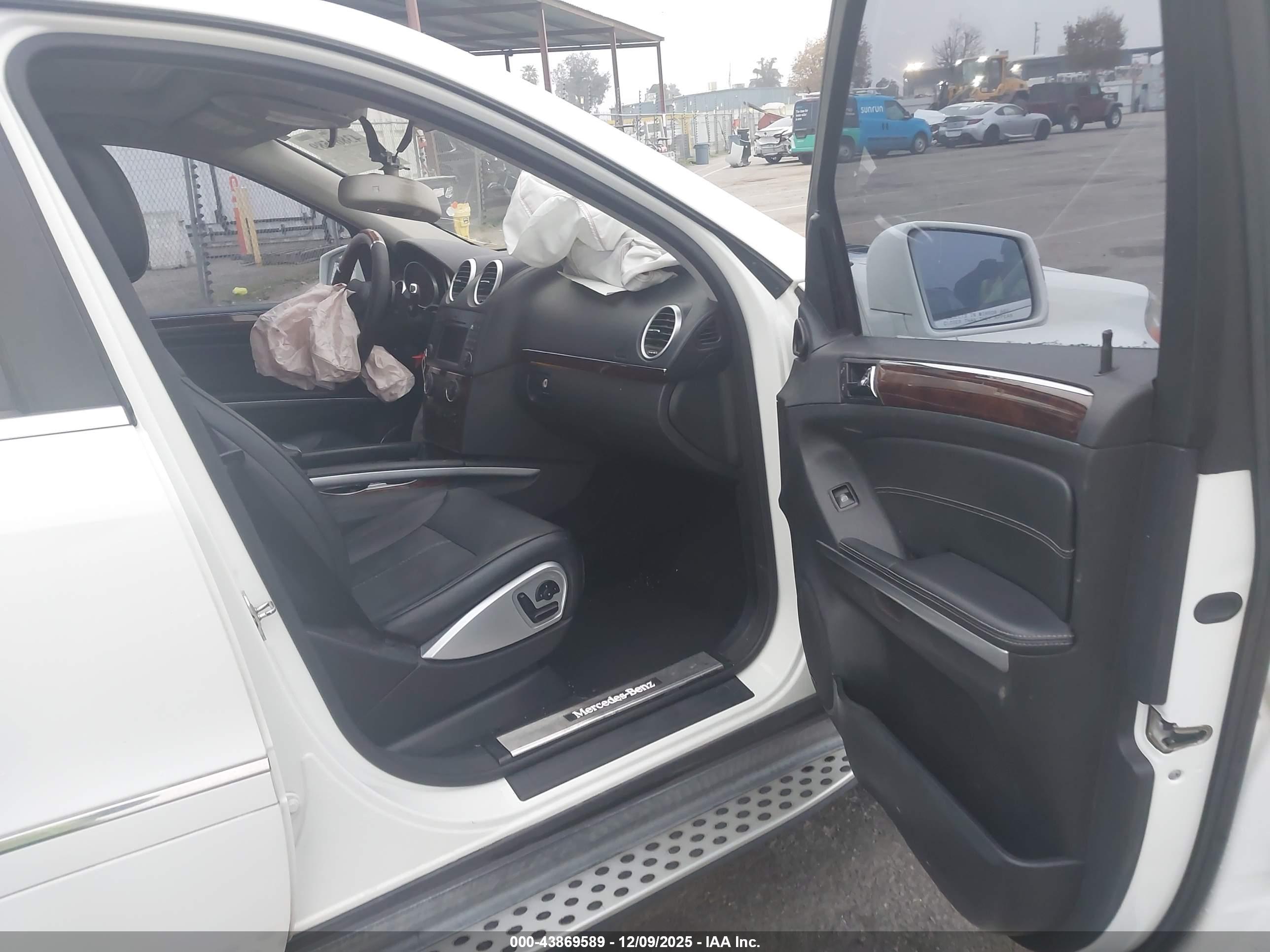 MERCEDES-BENZ GL image 5