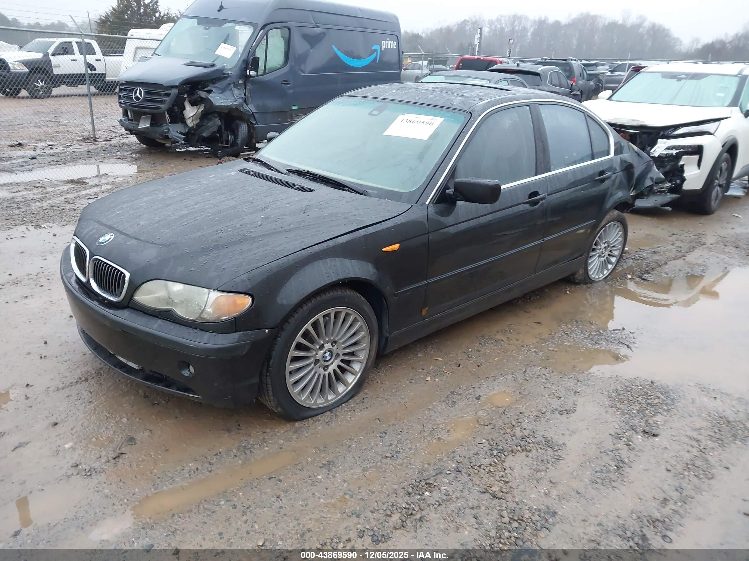 BMW 330XI image 2