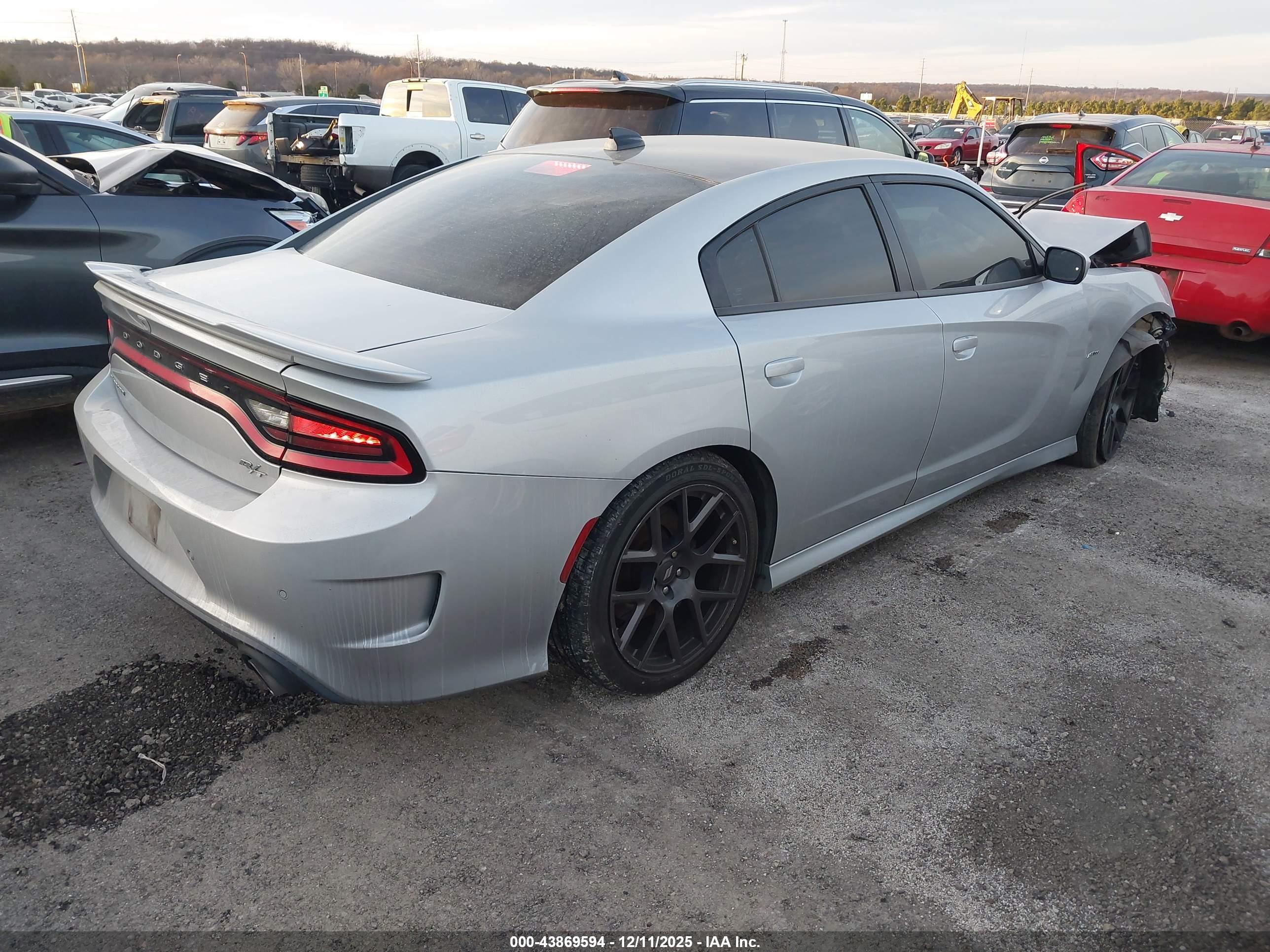 DODGE CHARGER image 4