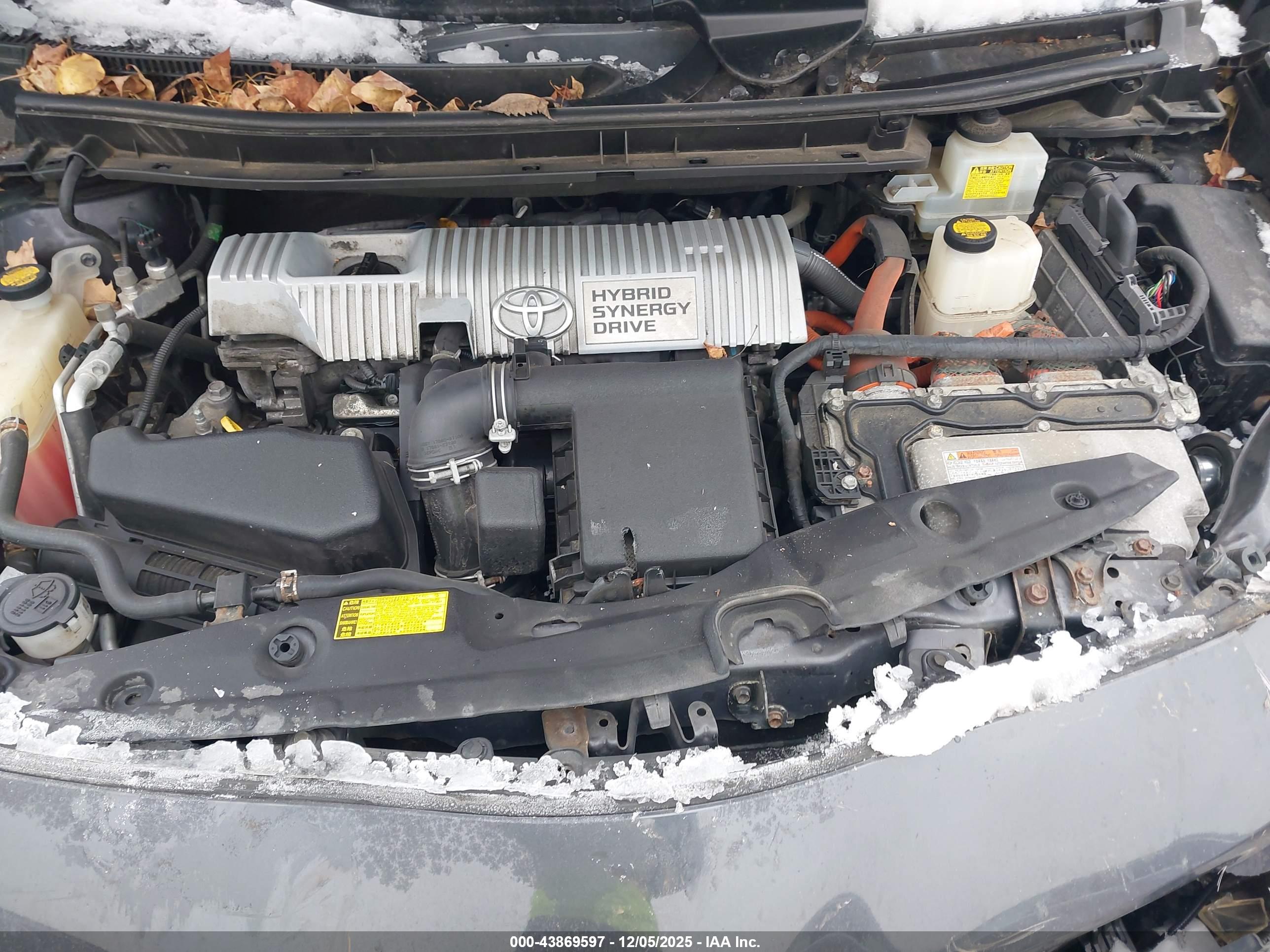 TOYOTA PRIUS image 10