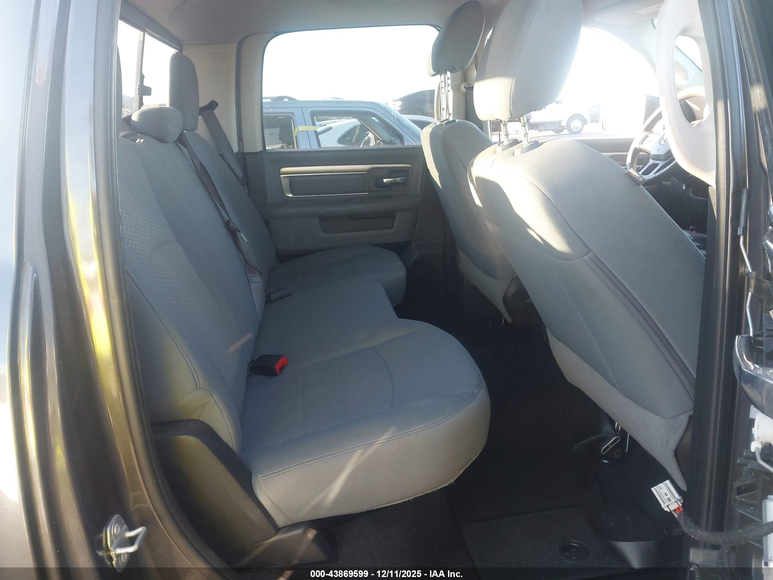 RAM 1500 image 8