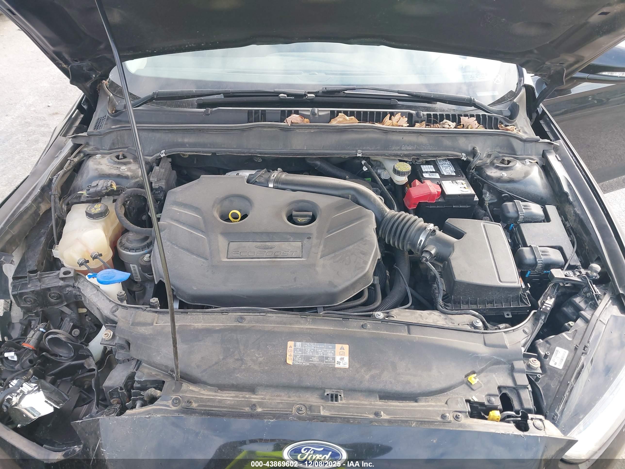 FORD FUSION image 10