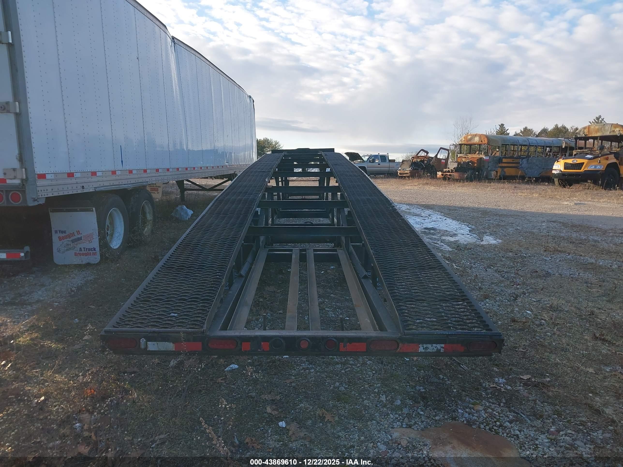 KAUFMAN TRAILERS image 7
