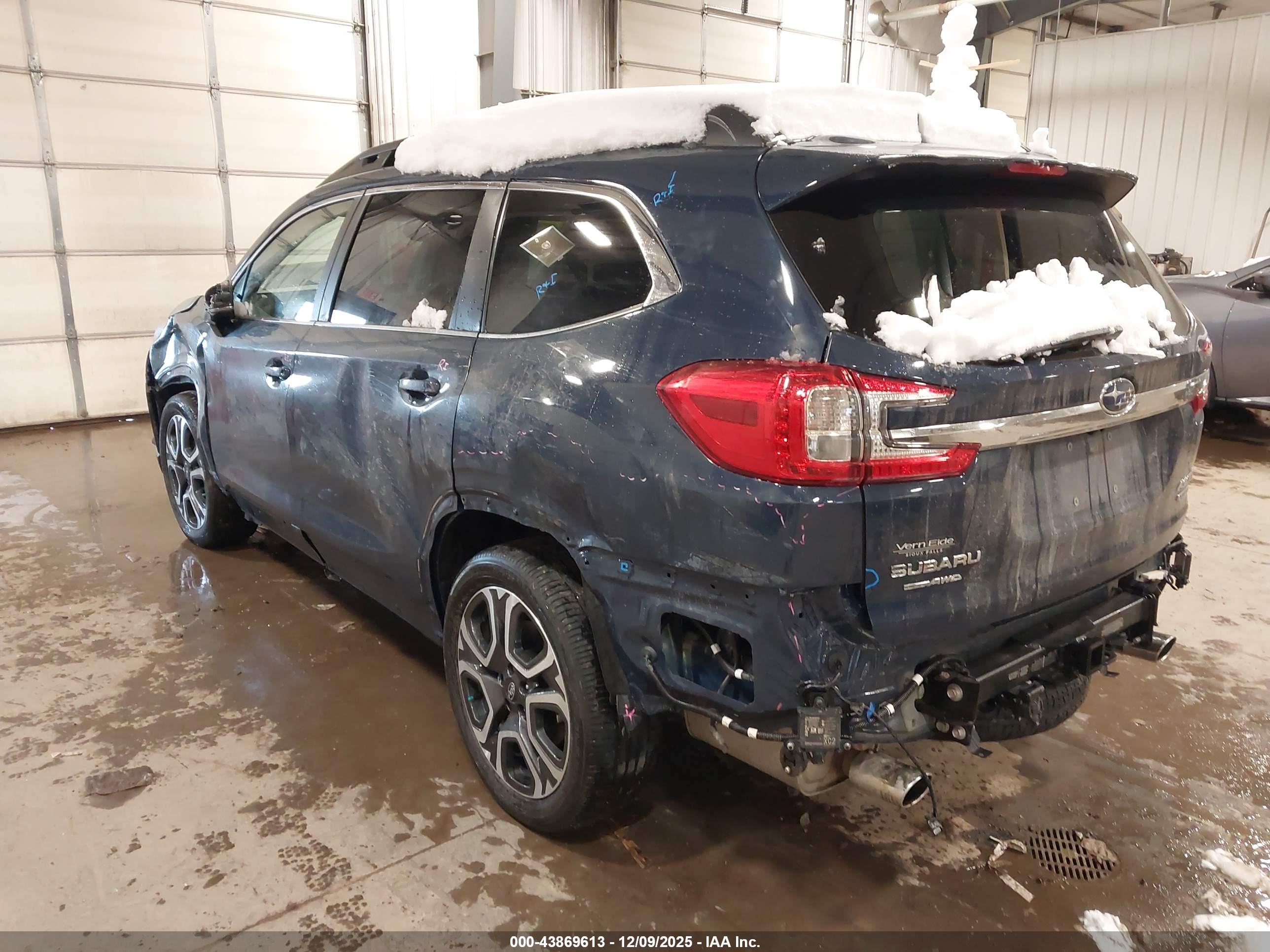 SUBARU ASCENT image 3