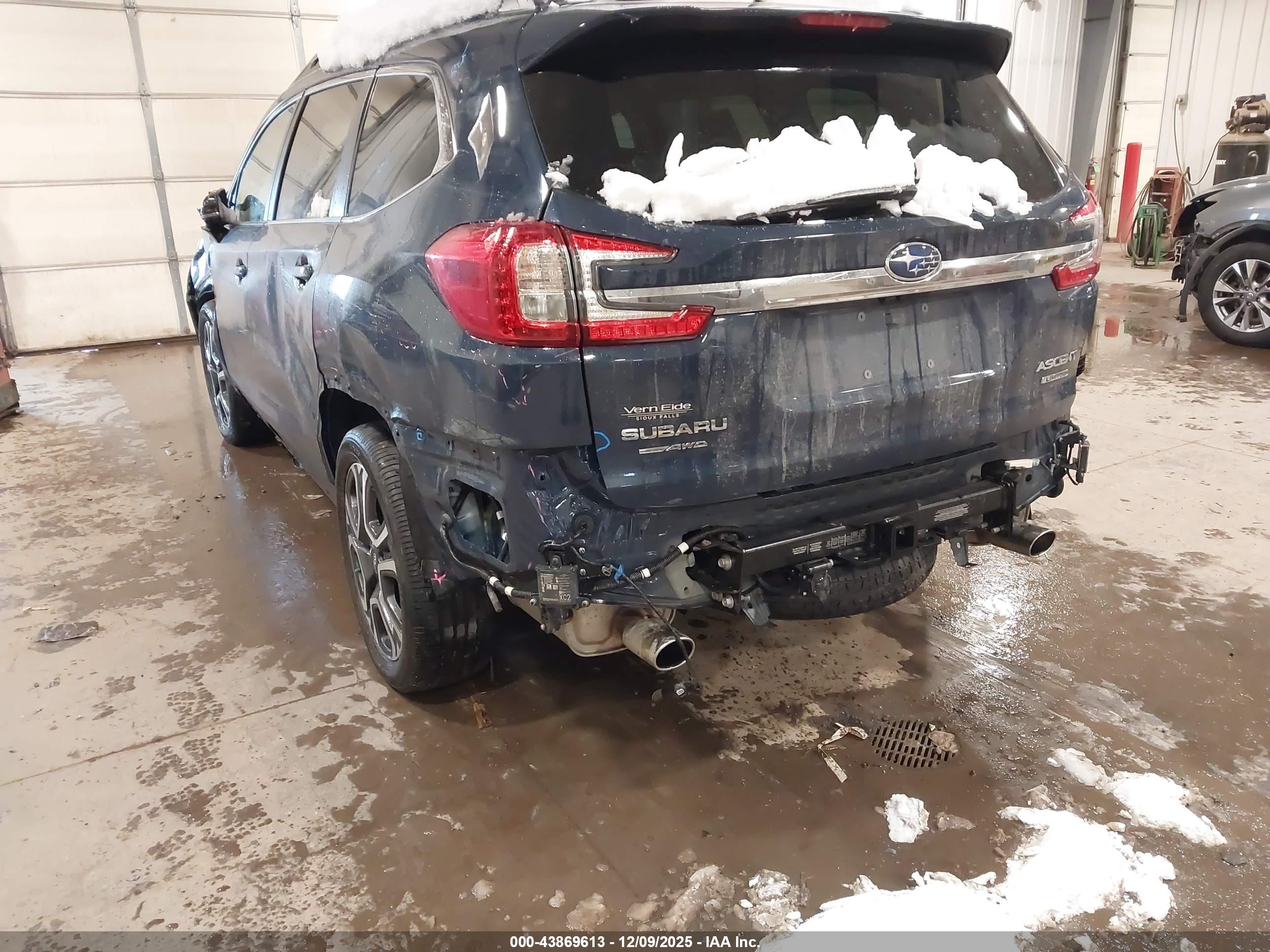 SUBARU ASCENT image 6